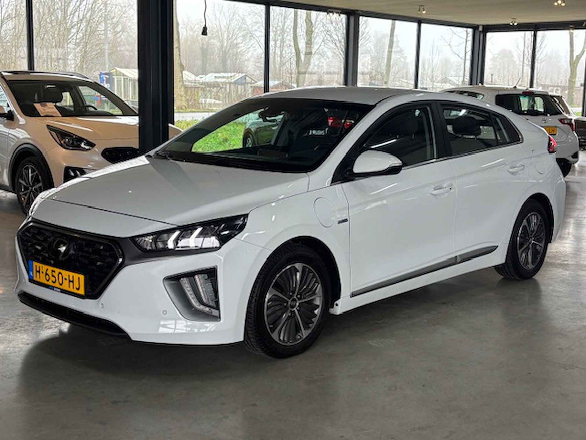 HYUNDAI Ioniq 1.6 GDI Blue PHEV 141 pk DCT Comfort - 4/50