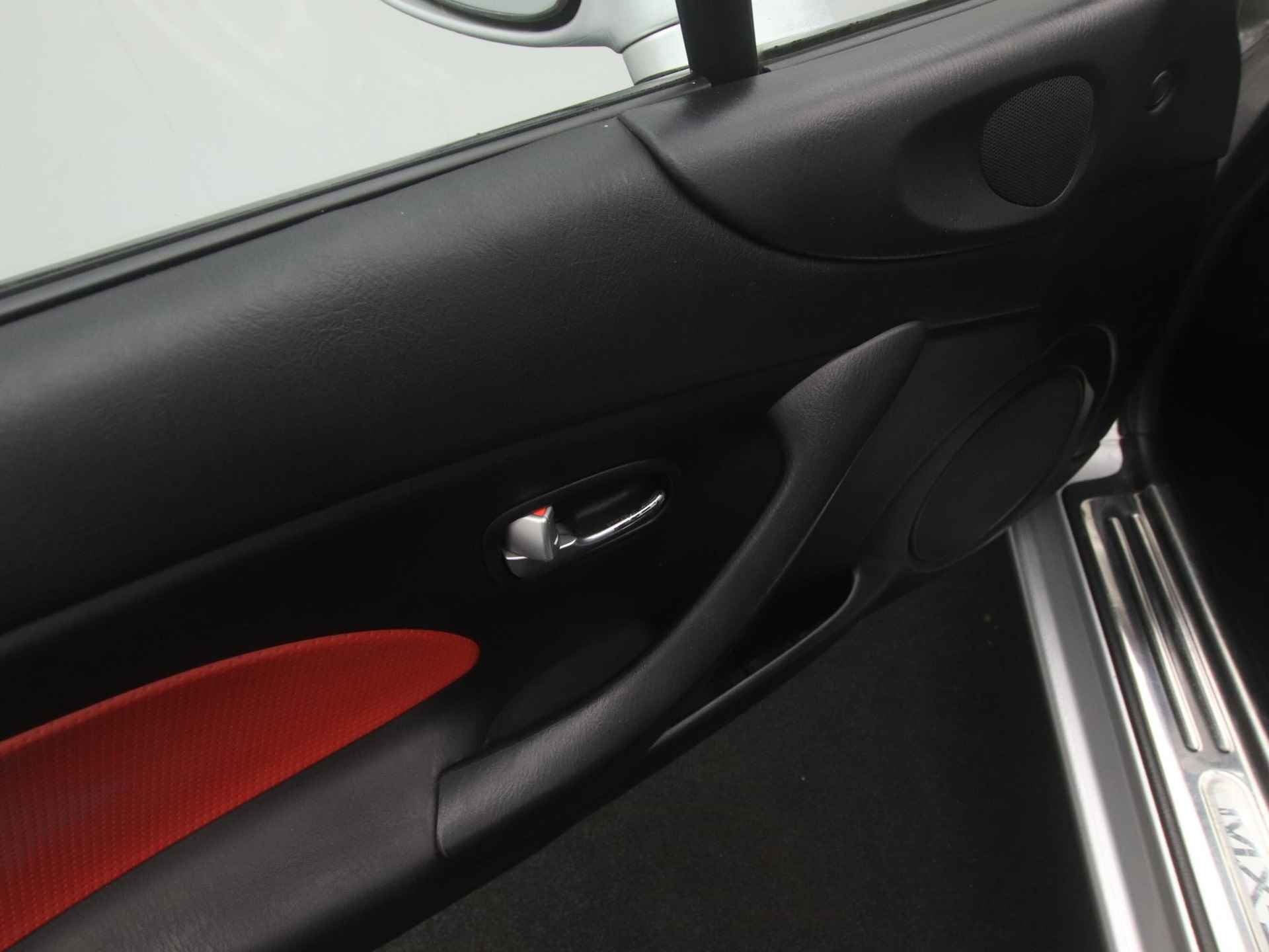 Mazda MX-5 Roadster 1.6i Dynamic : dealer onderhouden - 20/48