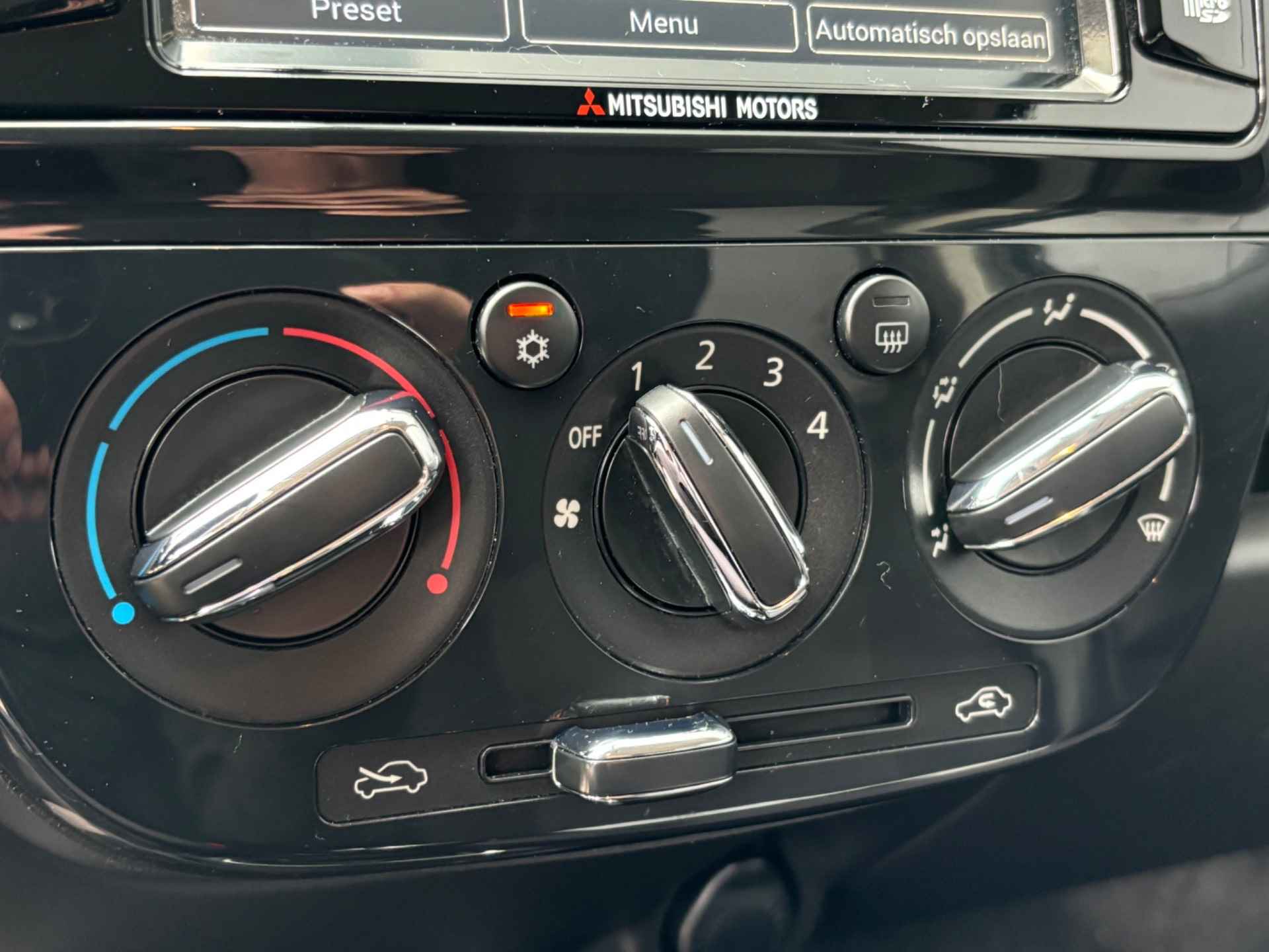 MITSUBISHI Space Star 1.2 Connect Pro | Navigatie | Airco | Apple Carplay/Android Auto | All-Season Banden - 13/27