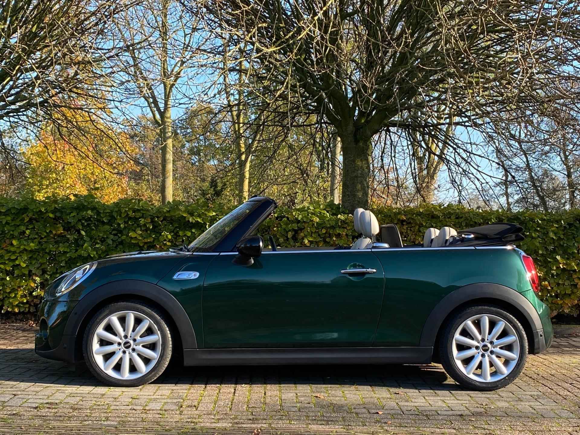 MINI Cabrio 2.0 192PK Cooper S Chili | Full LED | Leder interieur | CarPlay | BOVAG Garantie - 2/43