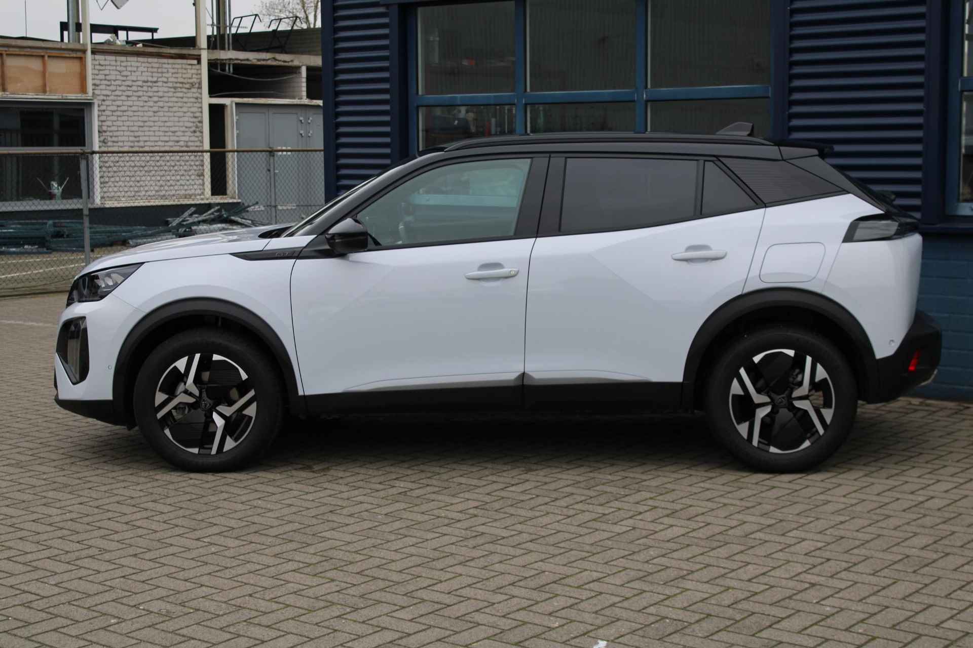 Peugeot 2008 1.2 PureTech 130 GT Climate regeling ,achteruitrij camera ,navigatie By App - 2/33