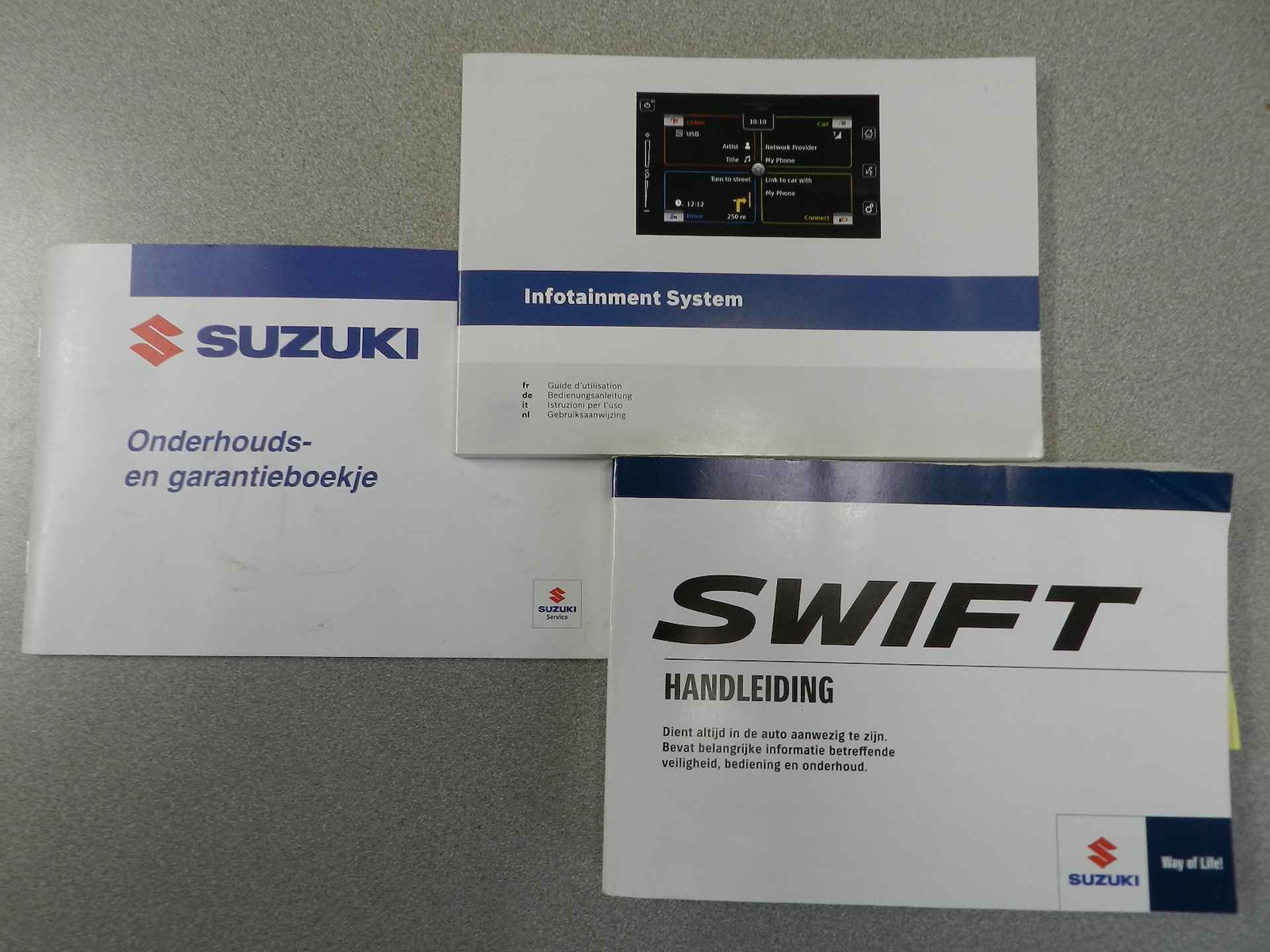 Suzuki Swift 1.2 90PK 5Drs Select Navi Camera LMV Isofix Metallic lak . - 40/44