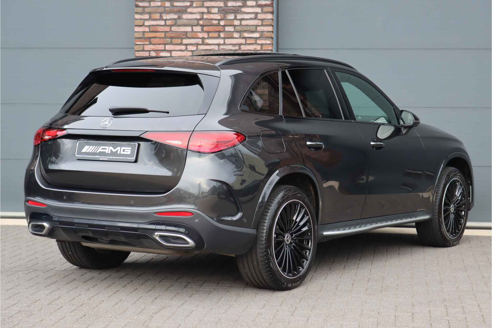 Mercedes-Benz GLC 400e 4MATIC AMG Line Aut9 | Airmatic | Achterasbesturing | Distronic+ | Stoelventilatie | Verwarmd Stuurwiel | Burmester | Panoramadak | HUD | Digital Light | Massage | - 8/51