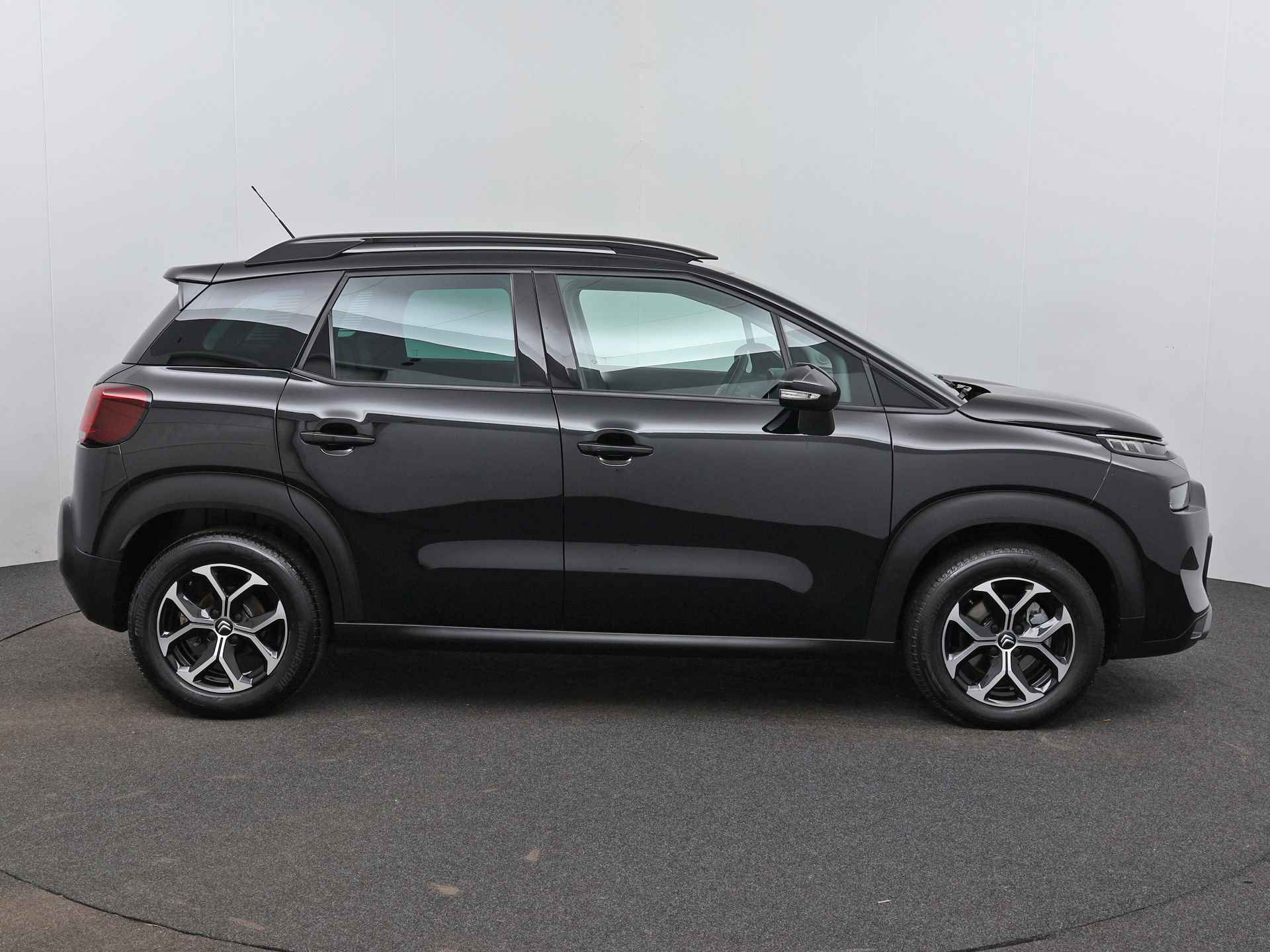 Citroën C3 Aircross PureTech 130pk Automaat Plus | Rijklaar | Stoelverwarming | Keyless Entry | Head Up Display - 4/28