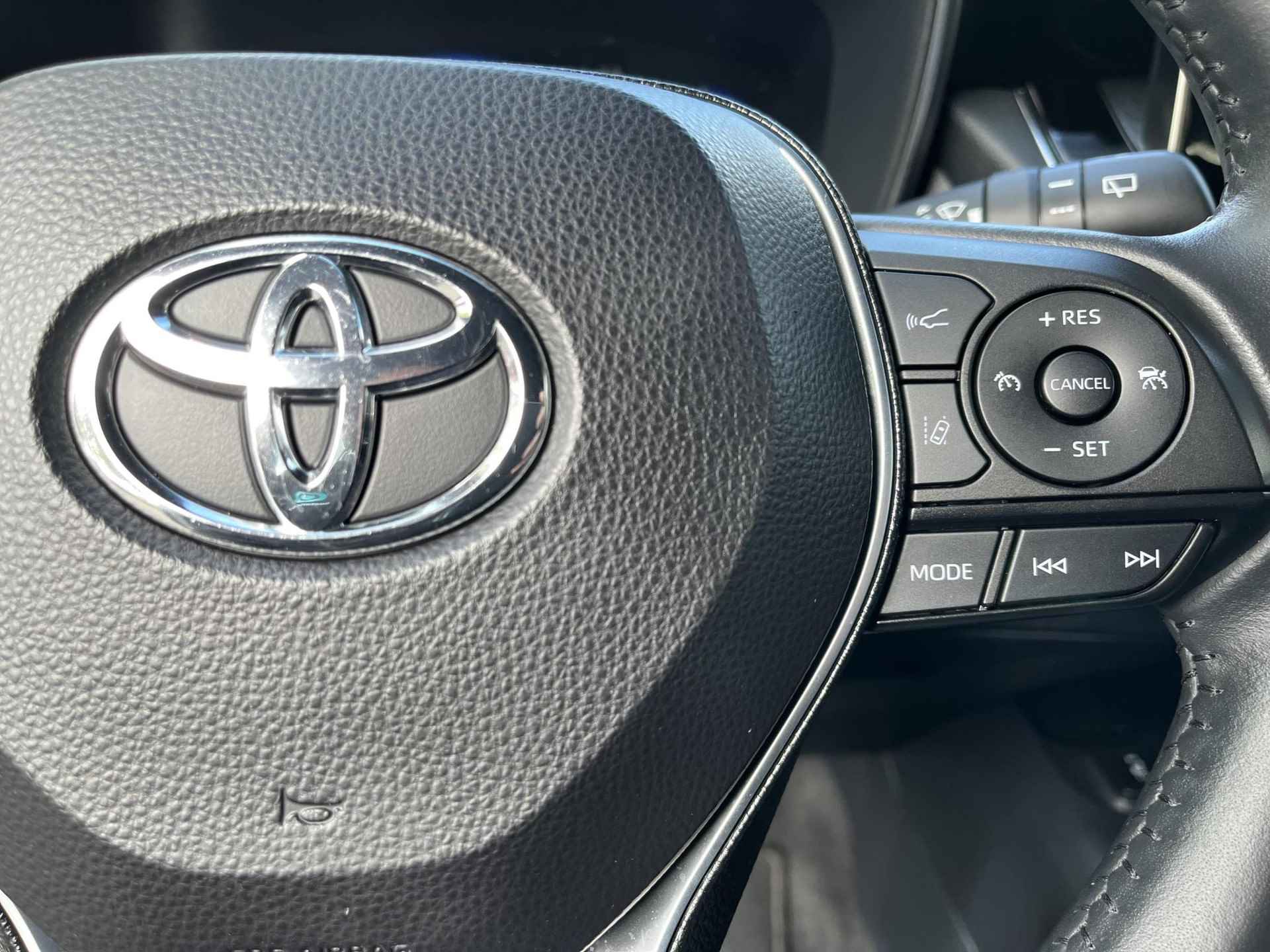 Toyota Corolla Touring Sports 1.8 Hybrid Dynamic | Carplay | Stoelverwarming | 17 inch LM-velgen | Parkeercamera | - 19/26