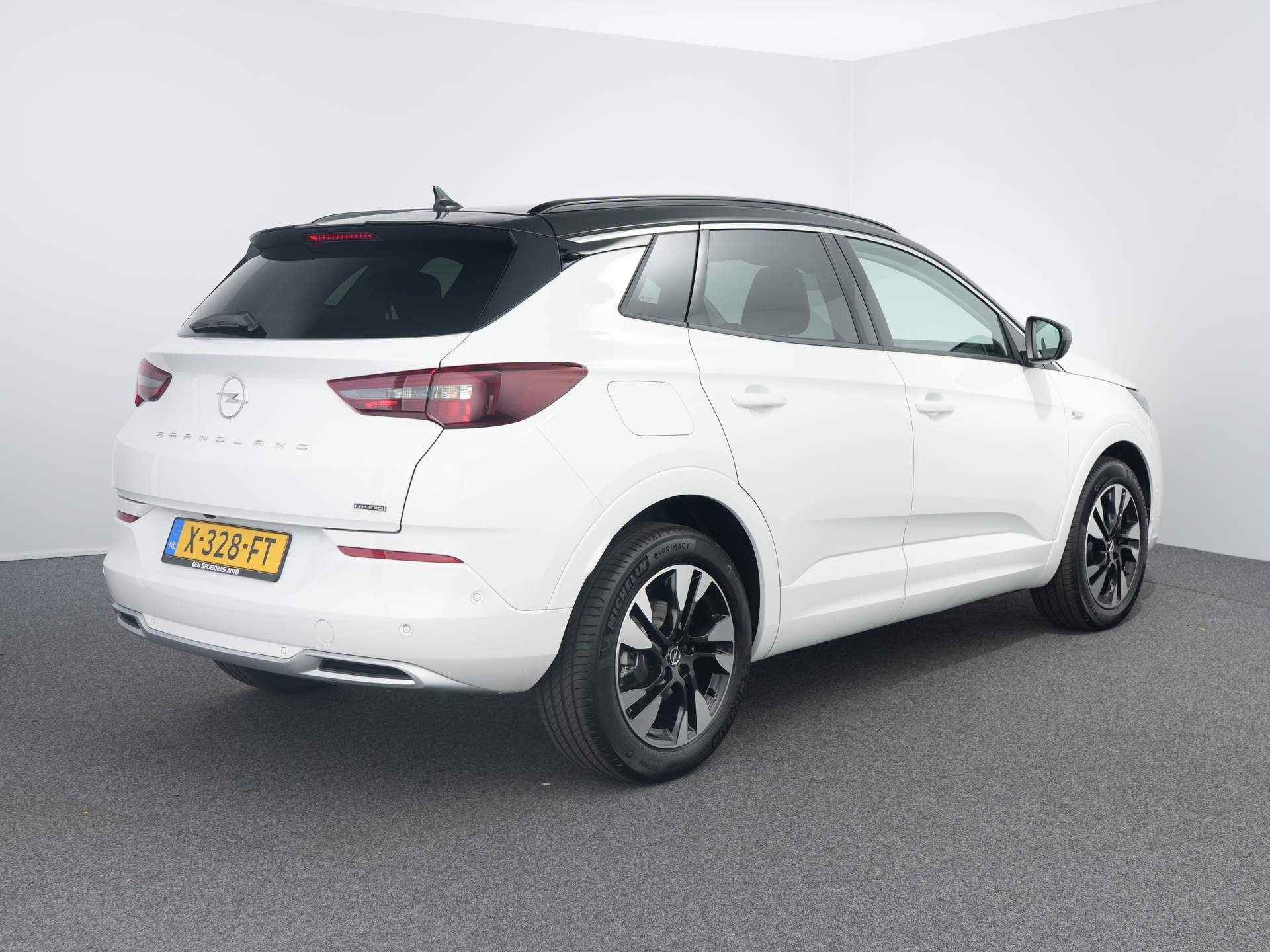 Opel Grandland 1.6 Turbo PHEV Elegance | Stoel + stuur verwarming | Adaptieve cruise controle | Navigatie | Elektrische kofferbak | Clima | - 2/28