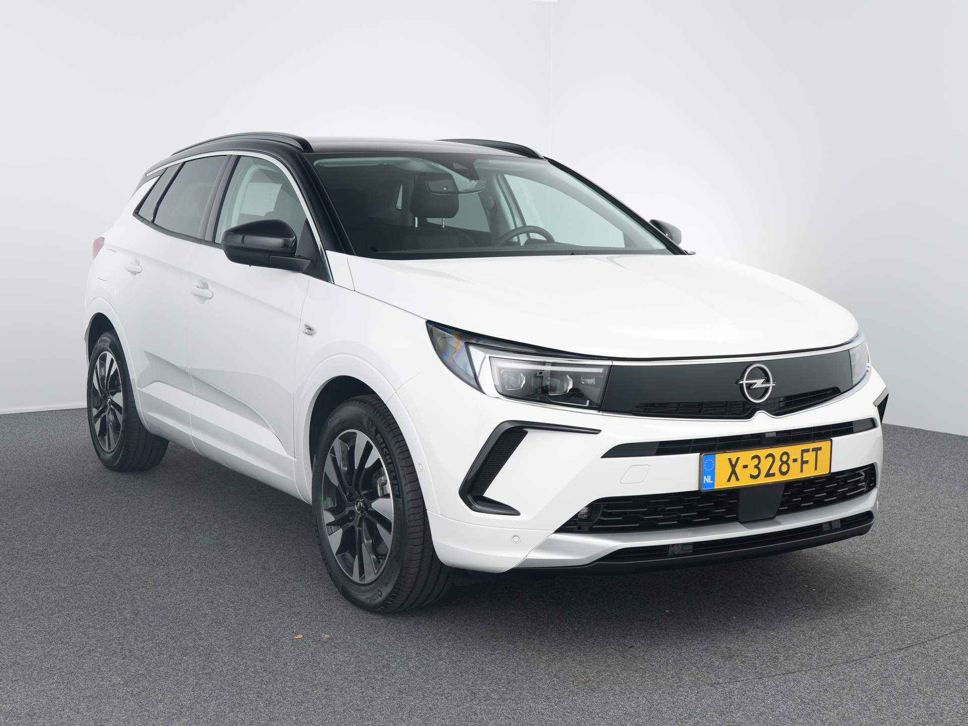 Opel Grandland 1.6 Turbo PHEV Elegance | Stoel + stuur verwarming | Adaptieve cruise controle | Navigatie | Elektrische kofferbak | Clima | - 9/28