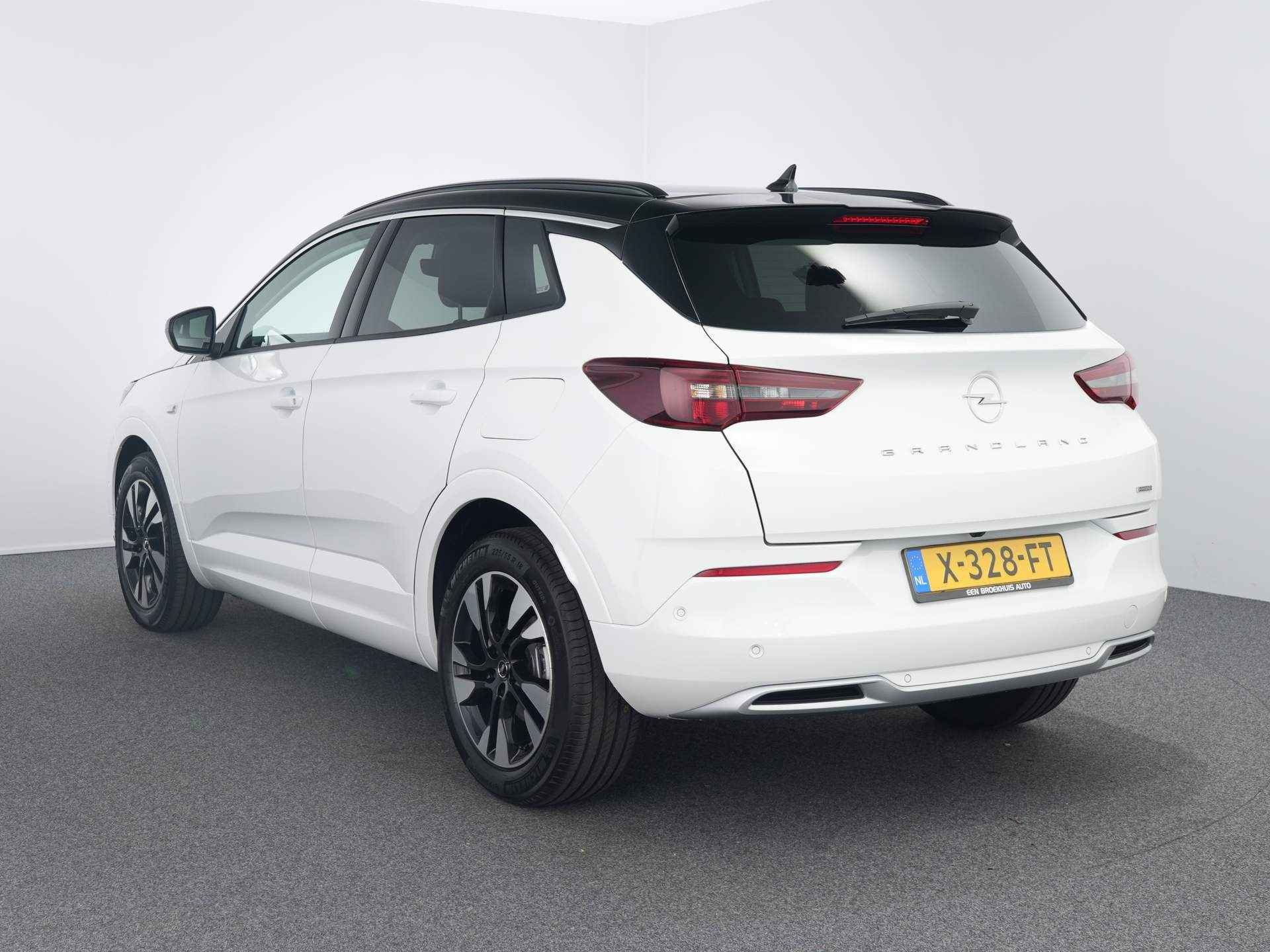 Opel Grandland 1.6 Turbo PHEV Elegance | Stoel + stuur verwarming | Adaptieve cruise controle | Navigatie | Elektrische kofferbak | Clima | - 10/28