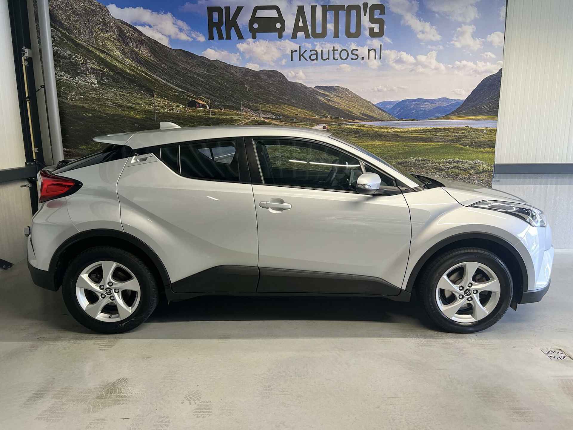 Toyota C-HR 1.2 Dynamic / Navi / Camera / Cruise - 16/34