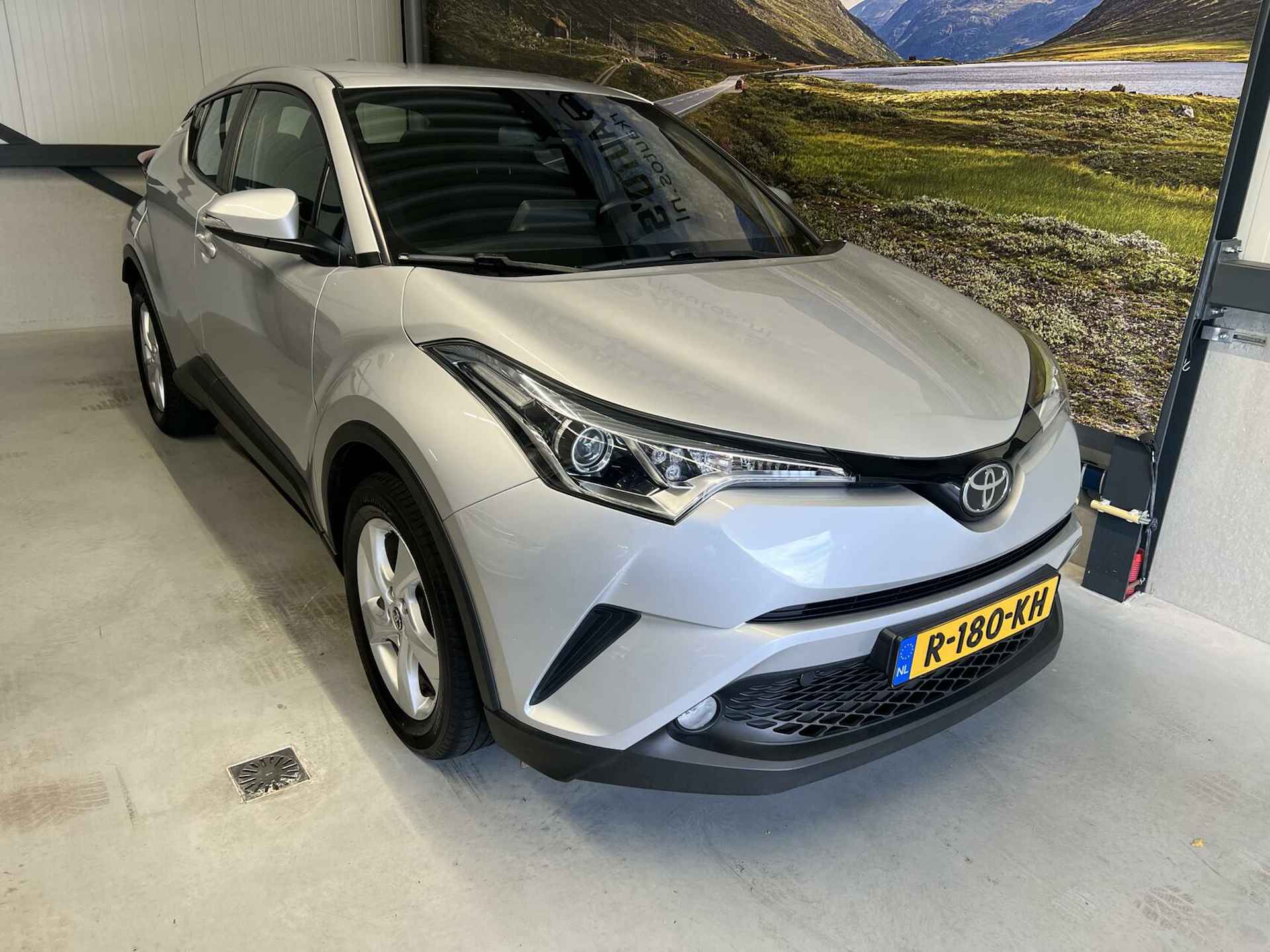 Toyota C-HR 1.2 Dynamic / Navi / Camera / Cruise - 17/34