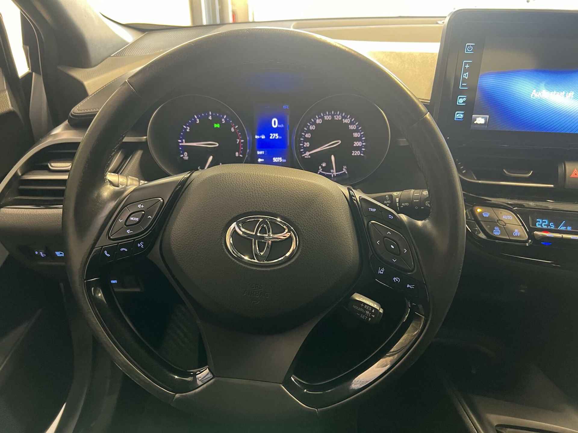 Toyota C-HR 1.2 Dynamic / Navi / Camera / Cruise - 19/34