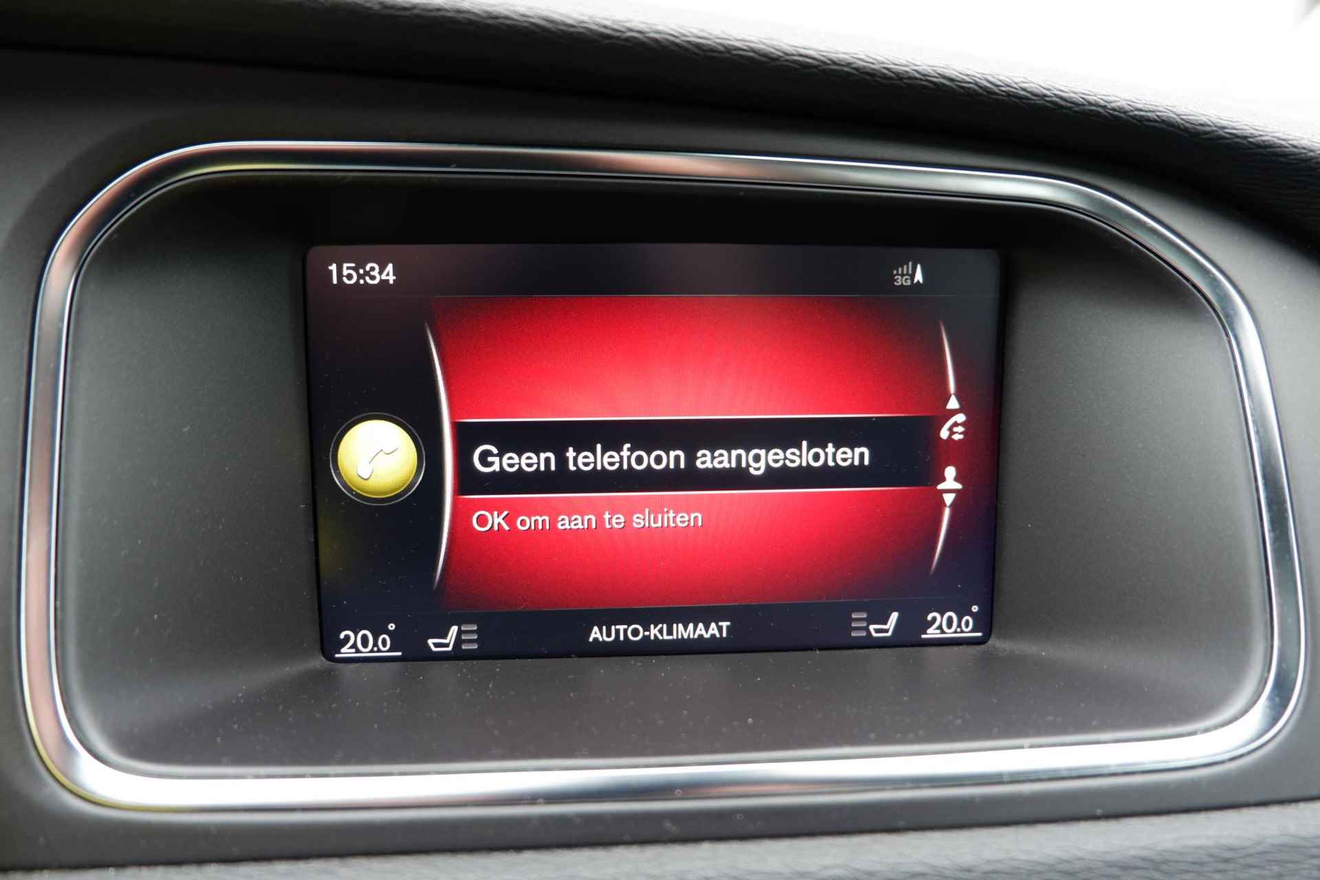 Volvo V40 T3 AUT6 153PK Polar+ Sport, Electronic Climate Control, Achteruitrijcamera, Panoramadak, Verwarmbare Voorstoelen, Parkeersensoren, Navigatiesystem, 17" Lichtmetalen Velgen, LED Koplampen, Keyless Entry, Getint Glas Achter, Cruise Control - 16/30