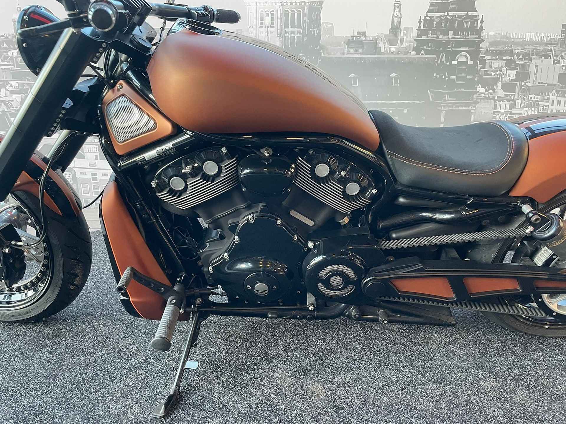 Harley-Davidson VRSCDX Night Rod Special - 8/11