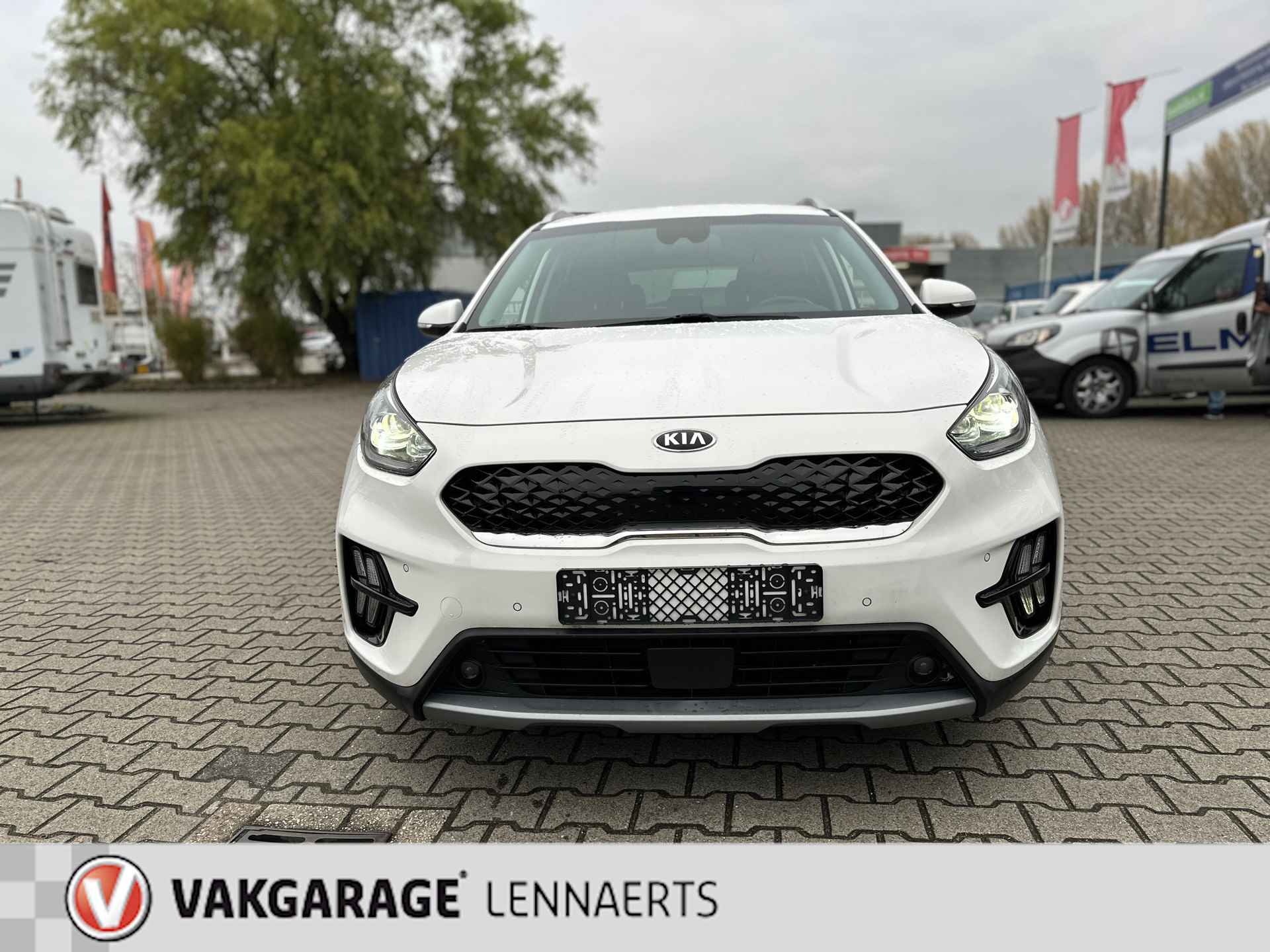 Kia Niro 1.6 GDi Hybrid ExecutiveLine (RIJKLAARPRIJS/BOVAG GARANTIE) - 3/33