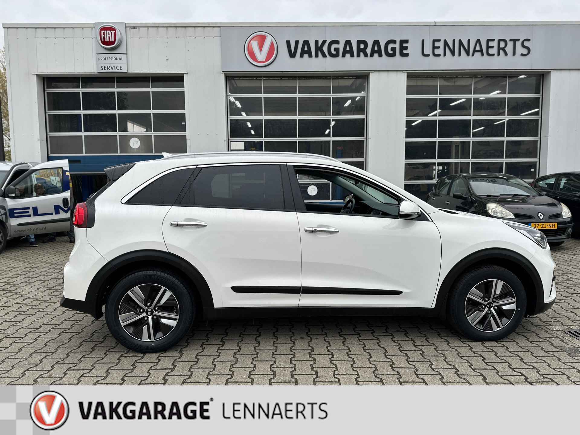 Kia Niro 1.6 GDi Hybrid ExecutiveLine (RIJKLAARPRIJS/BOVAG GARANTIE) - 9/33