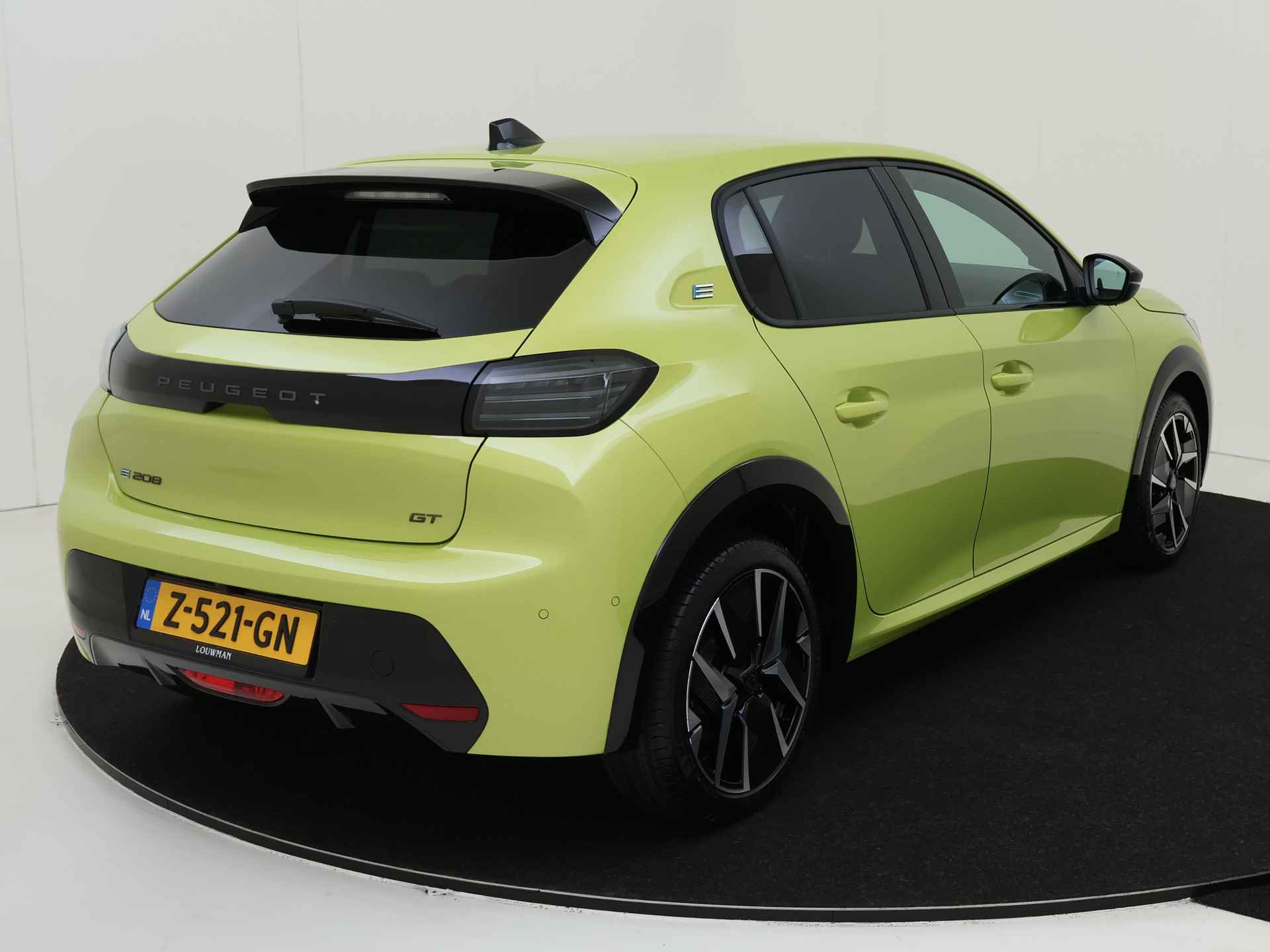 Peugeot e-208 EV GT 51 kWh | Leer/alcantara | Apple CP/Android Auto | Stoelverwarming | DAB+ | Beschikbaar v.a. juli | Oplopende km.stand | - 18/44