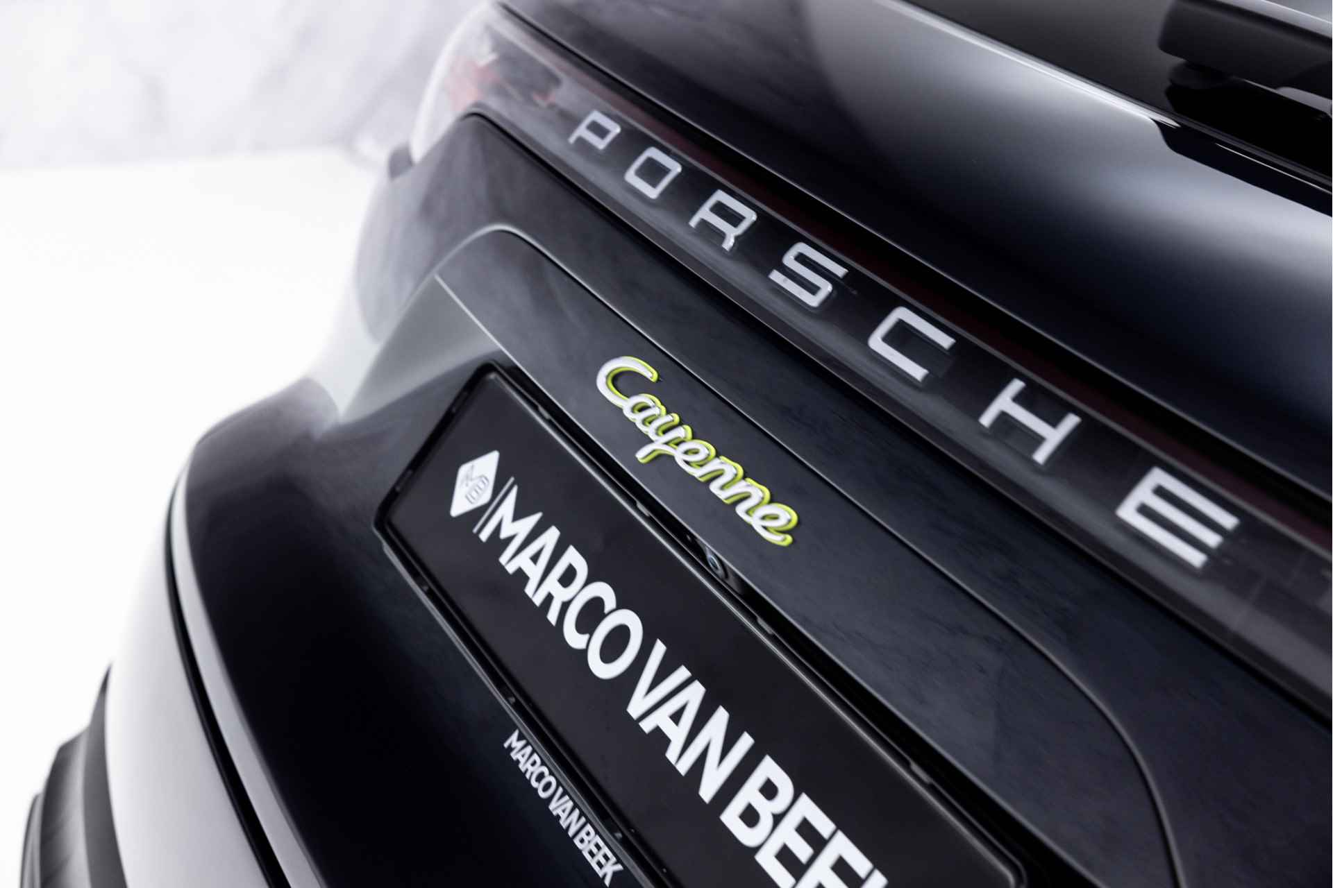 Porsche Cayenne 3.0 E-Hybrid | Pano | 4W Sturing | Bose | Soft-Close - 11/57