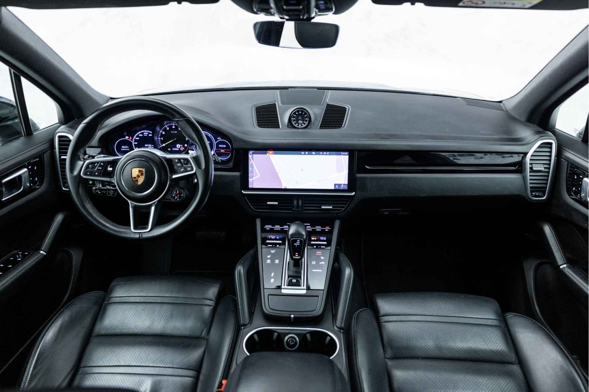 Porsche Cayenne 3.0 E-Hybrid | Pano | 4W Sturing | Bose | Soft-Close - 15/57