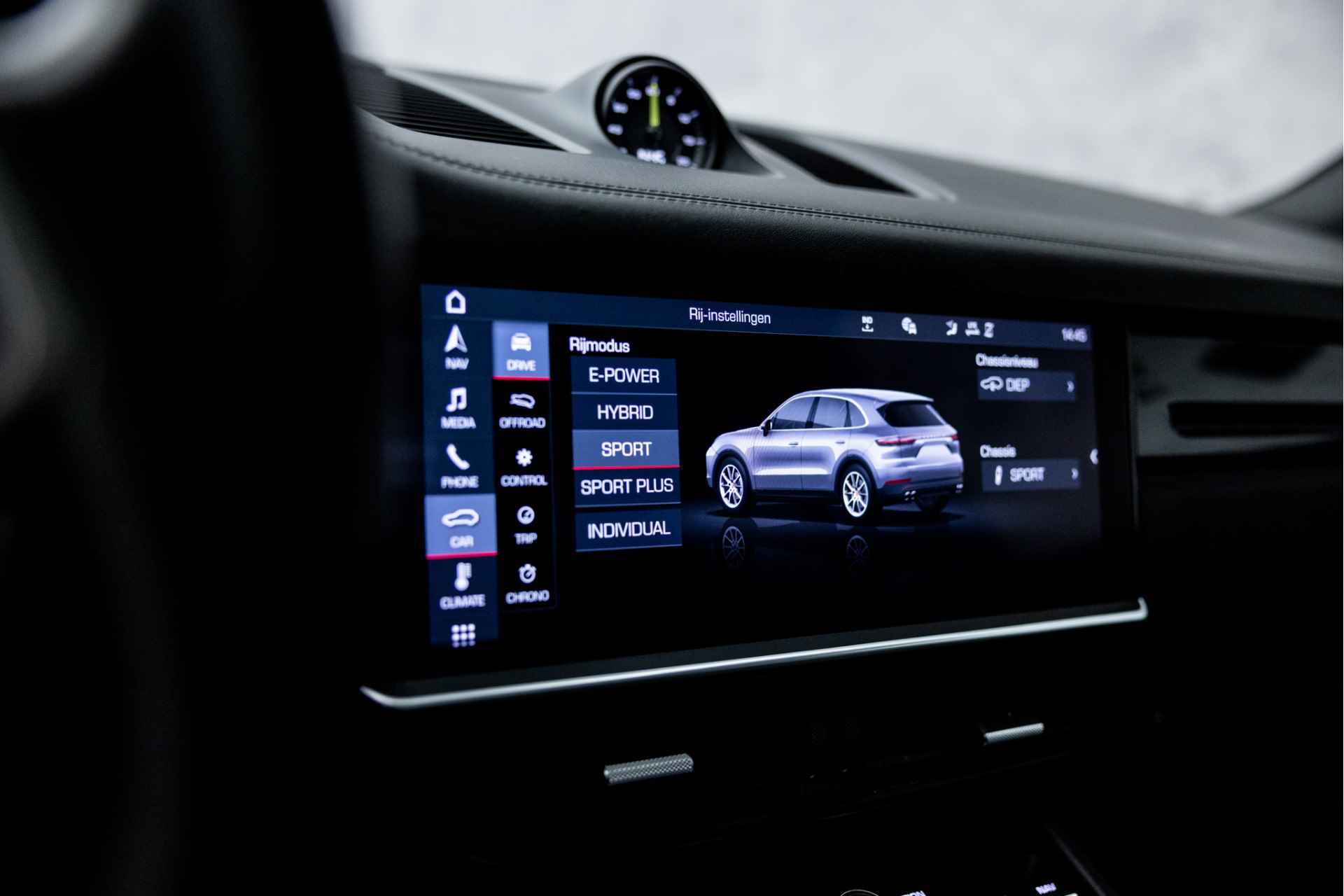 Porsche Cayenne 3.0 E-Hybrid | Pano | 4W Sturing | Bose | Soft-Close - 53/57