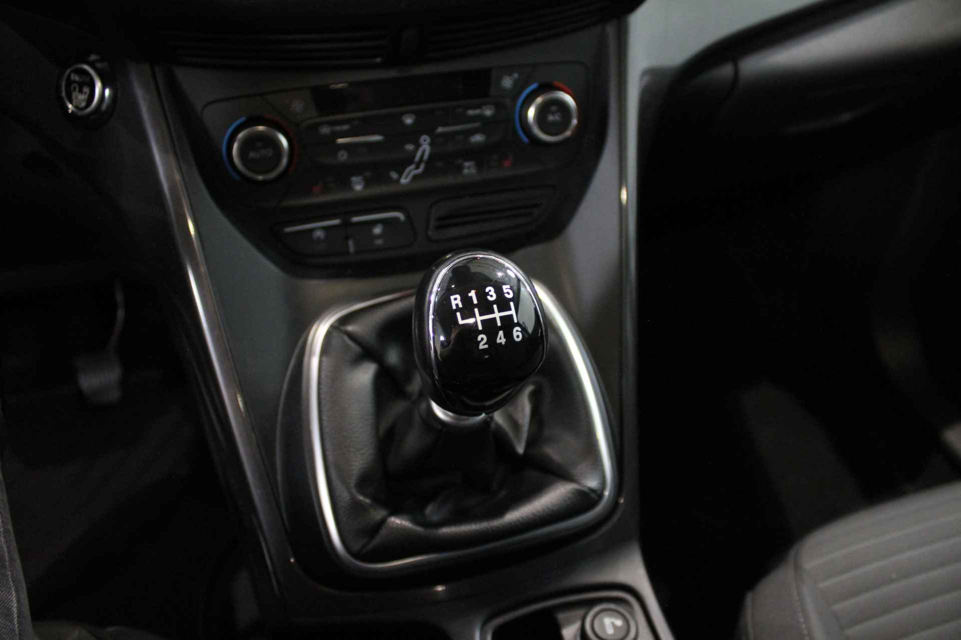 Ford C-MAX 1.0 Titanium | Navigatie | Achteruitrijcamera | - 14/22