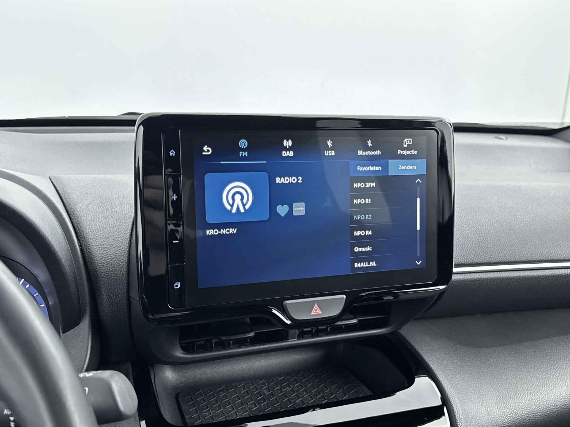 Toyota Yaris Cross 1.5 Hybrid First Edition | Trekhaak | Apple Carplay & Andoid Auto | Navigatie | - 8/40