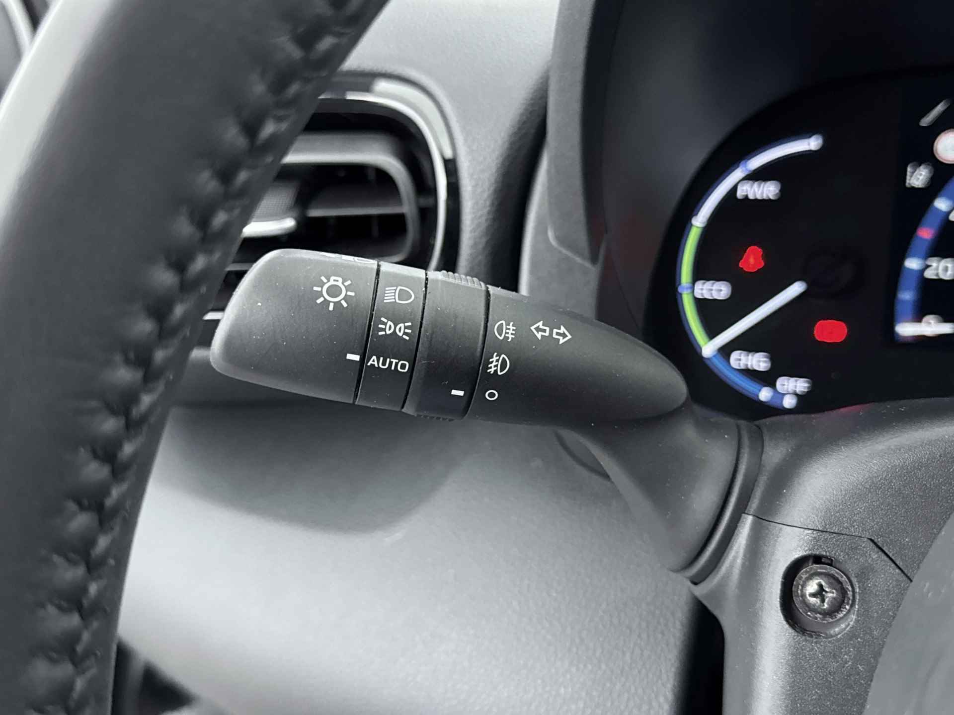 Toyota Yaris Cross 1.5 Hybrid First Edition | Trekhaak | Apple Carplay & Andoid Auto | Navigatie | - 23/40