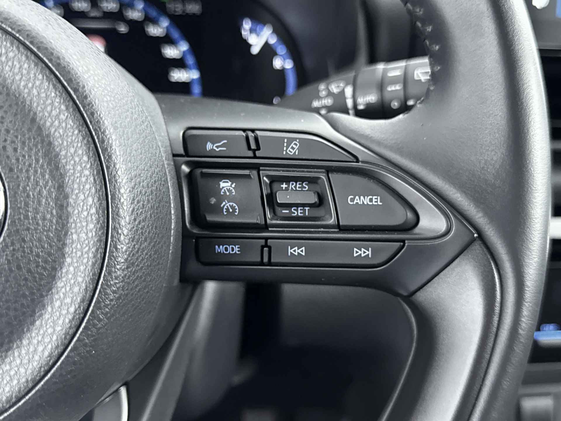 Toyota Yaris Cross 1.5 Hybrid First Edition | Trekhaak | Apple Carplay & Andoid Auto | Navigatie | - 25/40