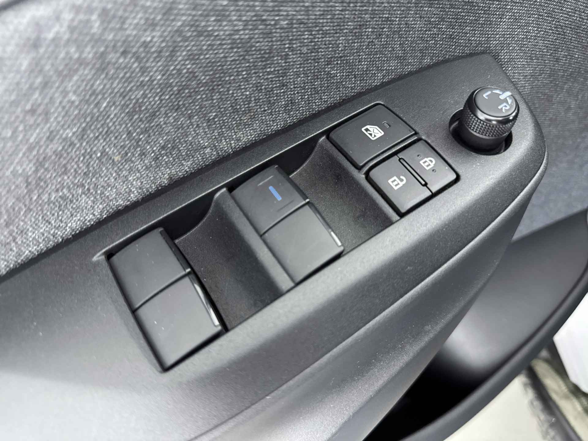Toyota Yaris Cross 1.5 Hybrid First Edition | Trekhaak | Apple Carplay & Andoid Auto | Navigatie | - 32/40