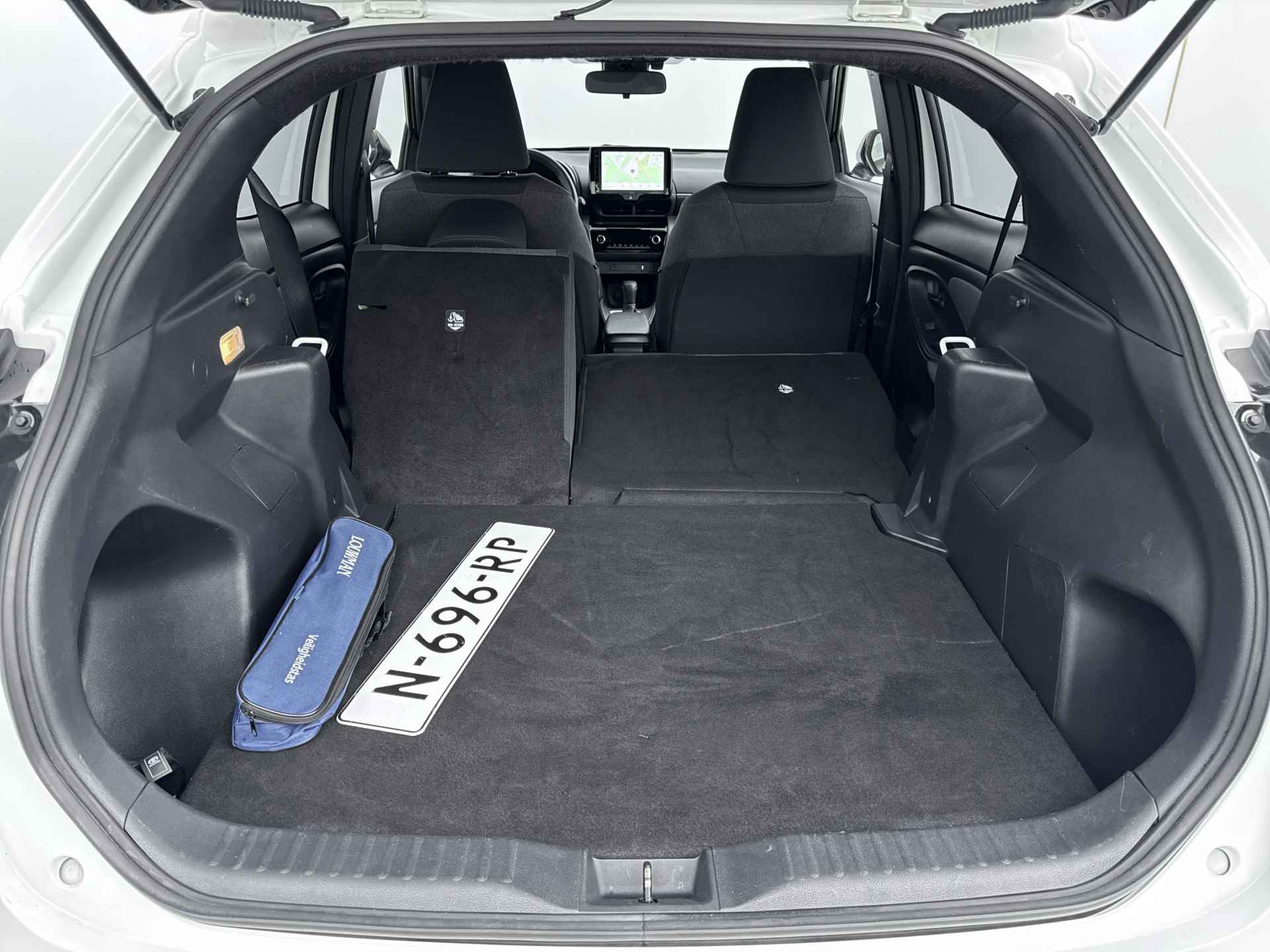 Toyota Yaris Cross 1.5 Hybrid First Edition | Trekhaak | Apple Carplay & Andoid Auto | Navigatie | - 36/40