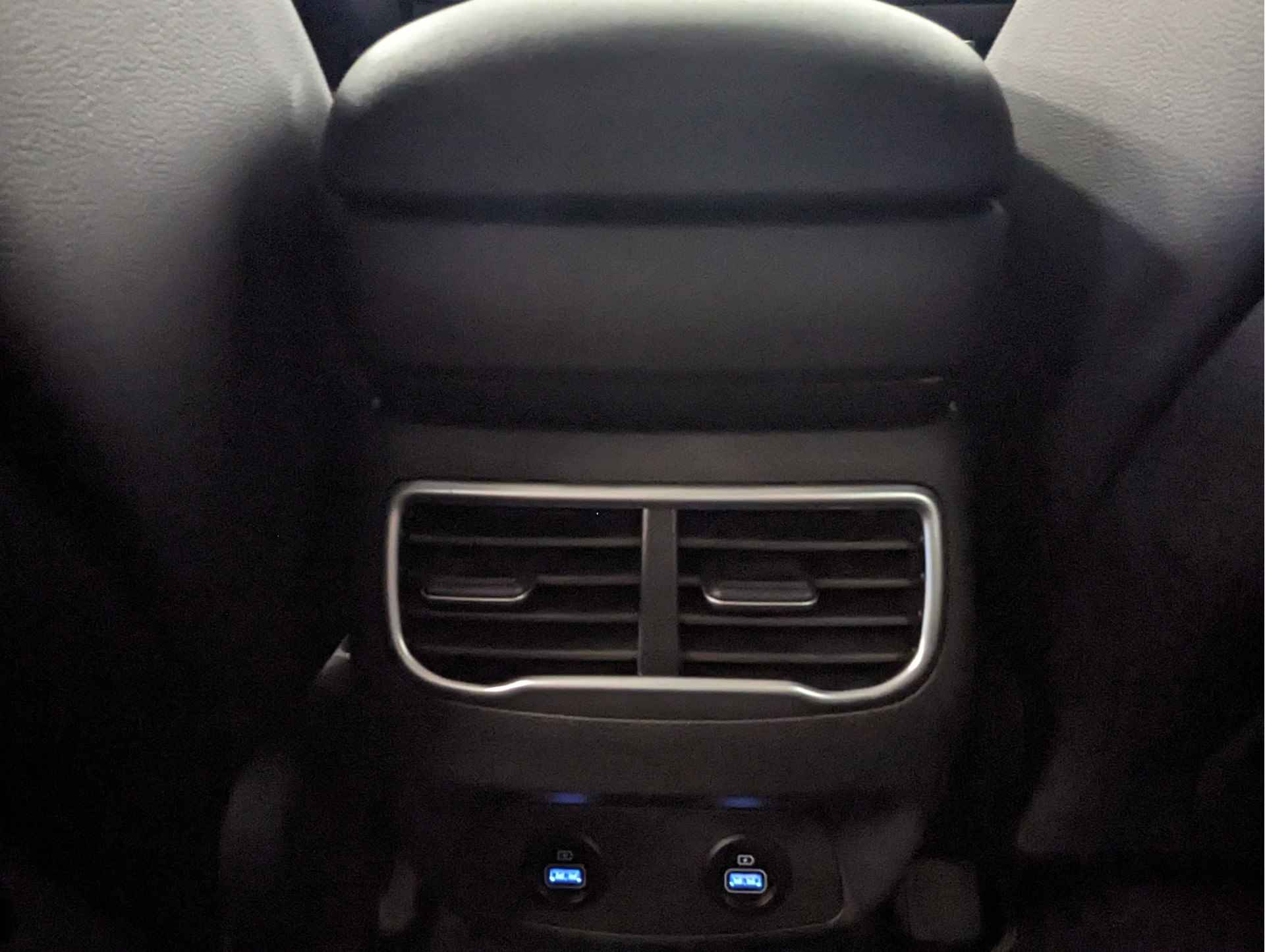 Hyundai Santa Fe 1.6 T-GDI PHEV Comfort Smart 20 INCH VELGEN | SIDE STEPS | LEDER | NAVIGATIE | BESCHIKBAAR VANAF 26-06-2024 - 24/48