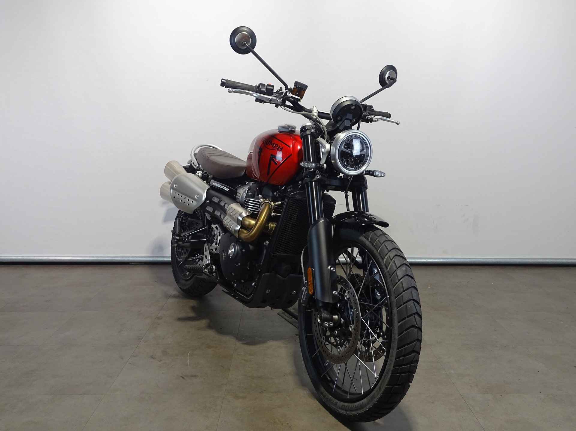 Triumph SCRAMBLER 1200 X - 8/9