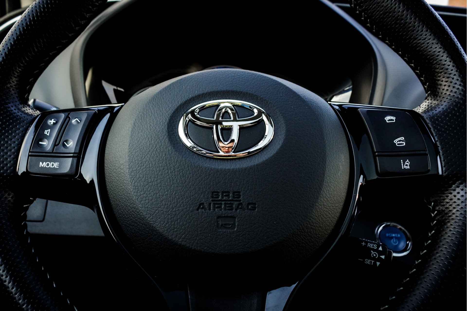 Toyota Yaris 1.5 Hybrid Dynamic | Panodak | Climate |   | 16'' LMV | NAVI | Trekhaak | - 14/34