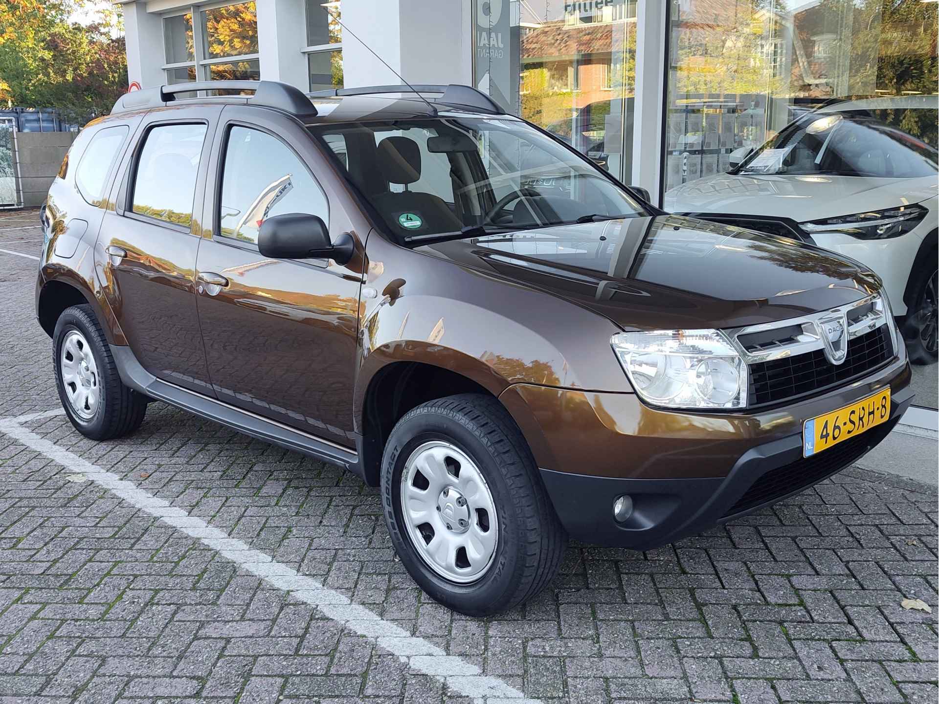 Dacia Duster 1.6 LAURÉATE 2WD Trekhaak | Airco | Elektrische ramen - 8/29