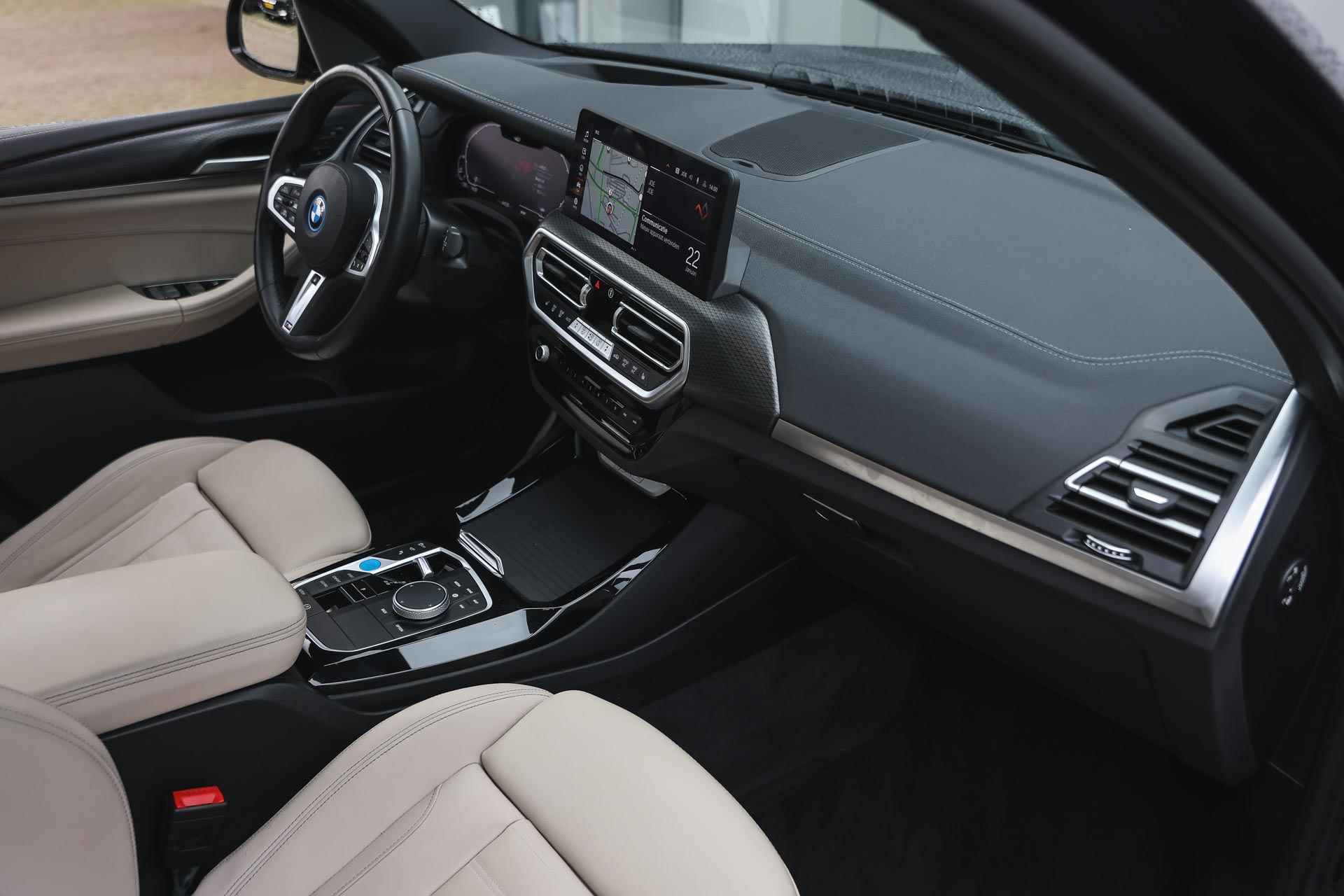 BMW iX3 High Executive / Trekhaak / Sportstoelen / Stoelverwarming / Adaptieve LED / Harman Kardon / Head-Up / Parking Assistant Plus / Live Cockpit Professional - 12/41