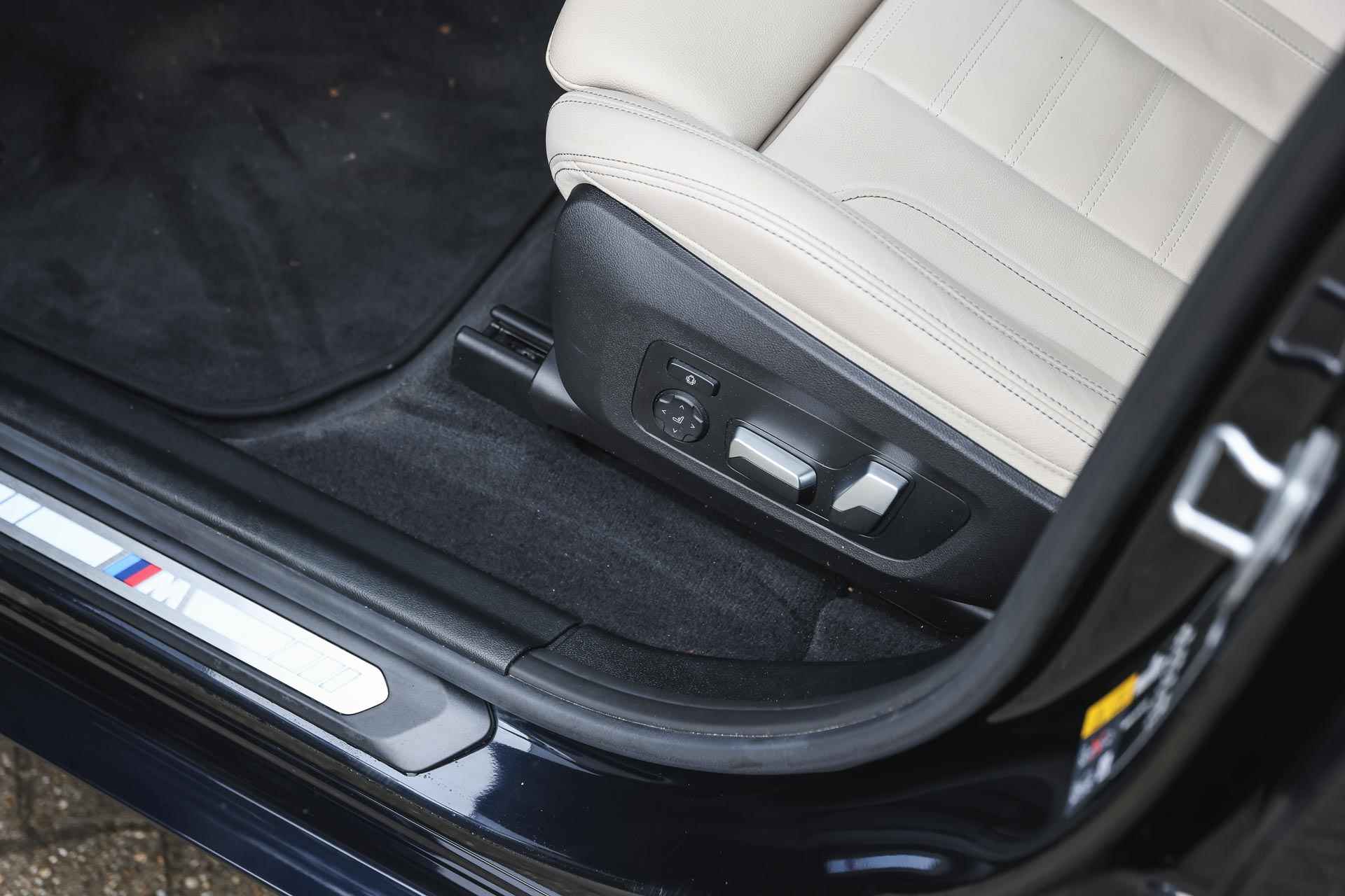 BMW iX3 High Executive / Trekhaak / Sportstoelen / Stoelverwarming / Adaptieve LED / Harman Kardon / Head-Up / Parking Assistant Plus / Live Cockpit Professional - 15/41