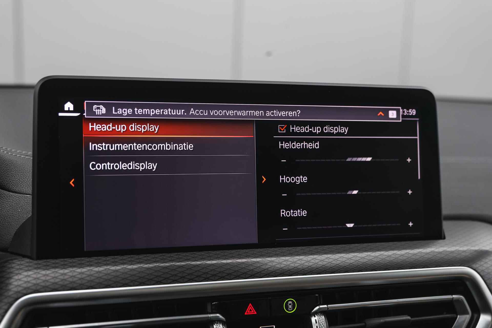 BMW iX3 High Executive / Trekhaak / Sportstoelen / Stoelverwarming / Adaptieve LED / Harman Kardon / Head-Up / Parking Assistant Plus / Live Cockpit Professional - 24/41