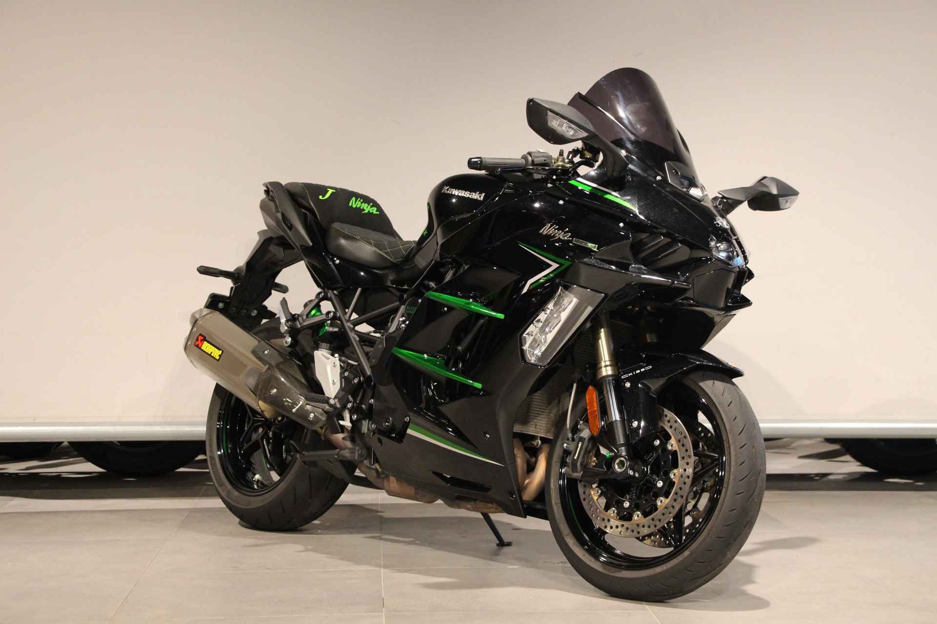 Kawasaki NINJA H2 SX - 2/16