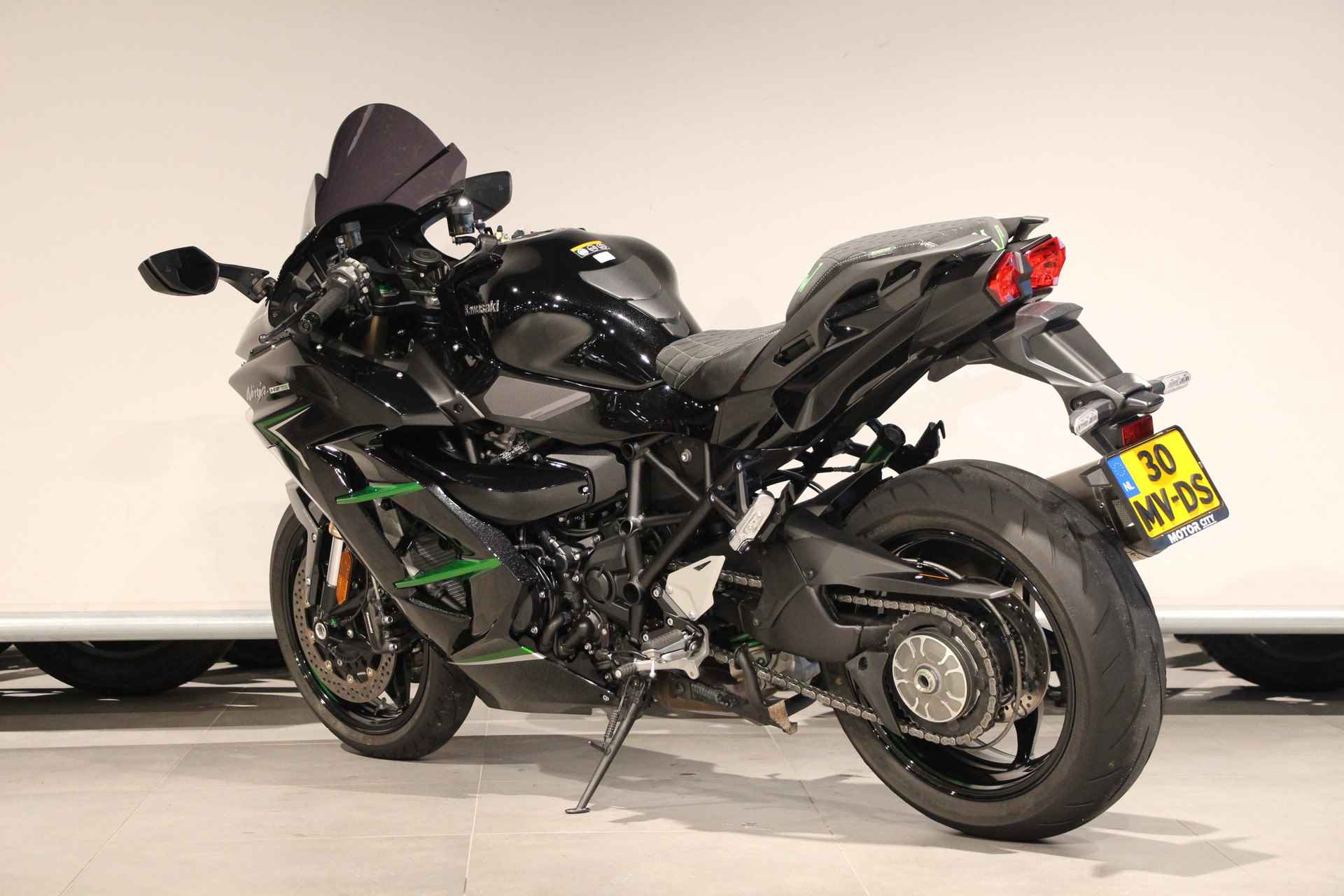 Kawasaki NINJA H2 SX - 6/16