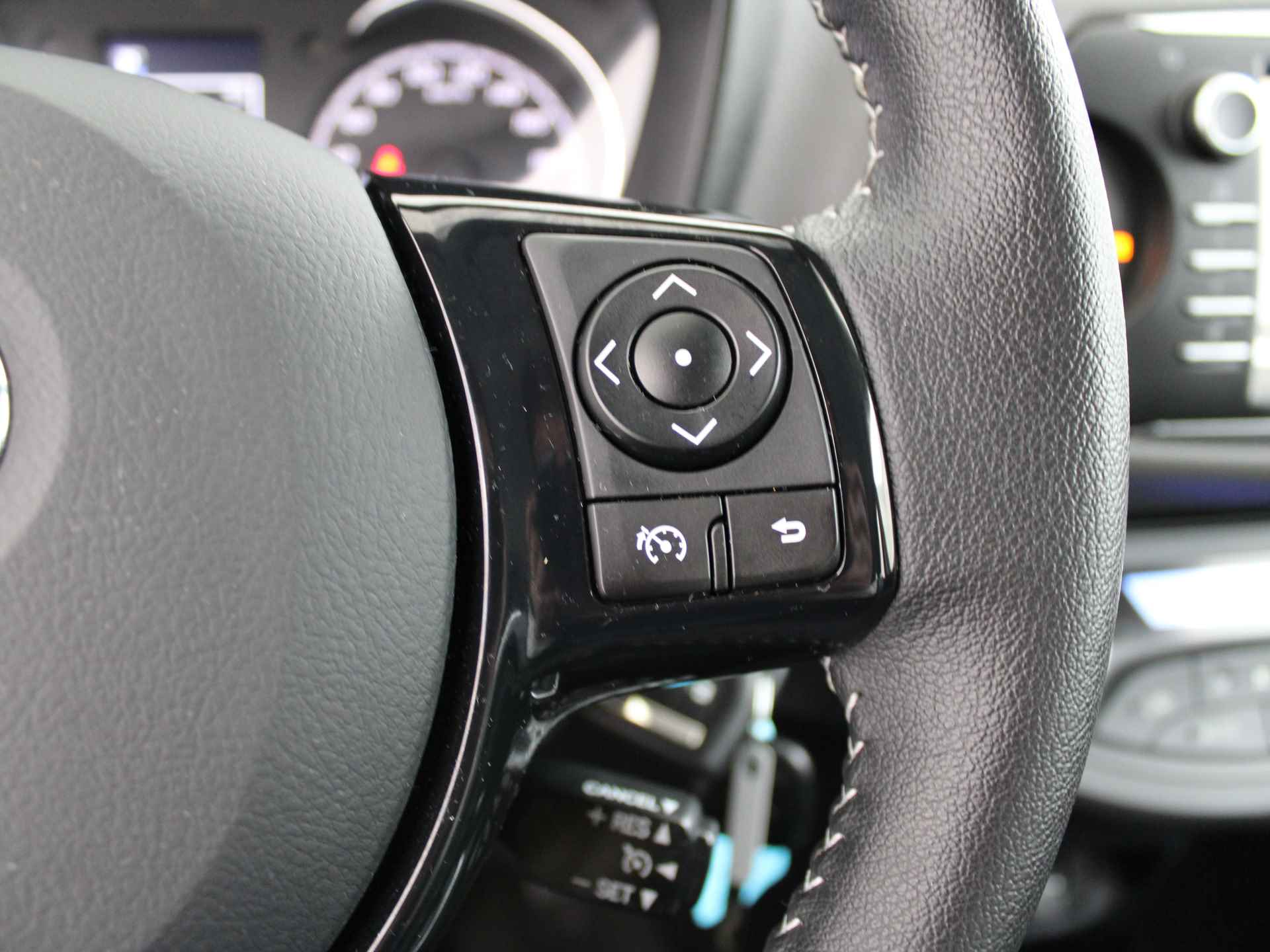 Toyota Yaris 1.5 VVT-i Active | Camera | Climate Control | Bluetooth | - 12/43