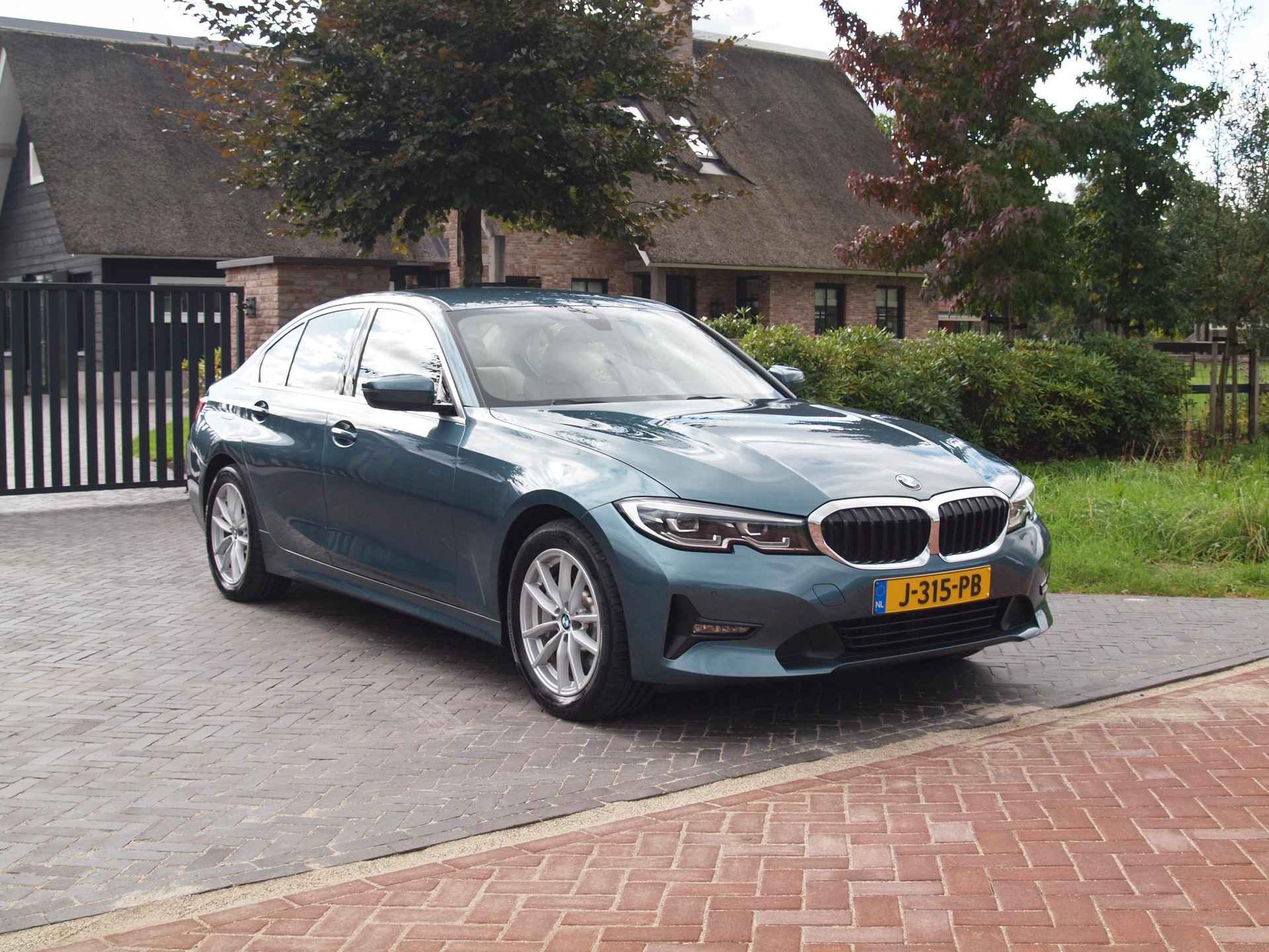 BMW 3-serie 330e eDrive Edition Plug-in Hybride | Harman Kardon | Apple Carplay | Trekhaak | Cruise Control | - 4/33