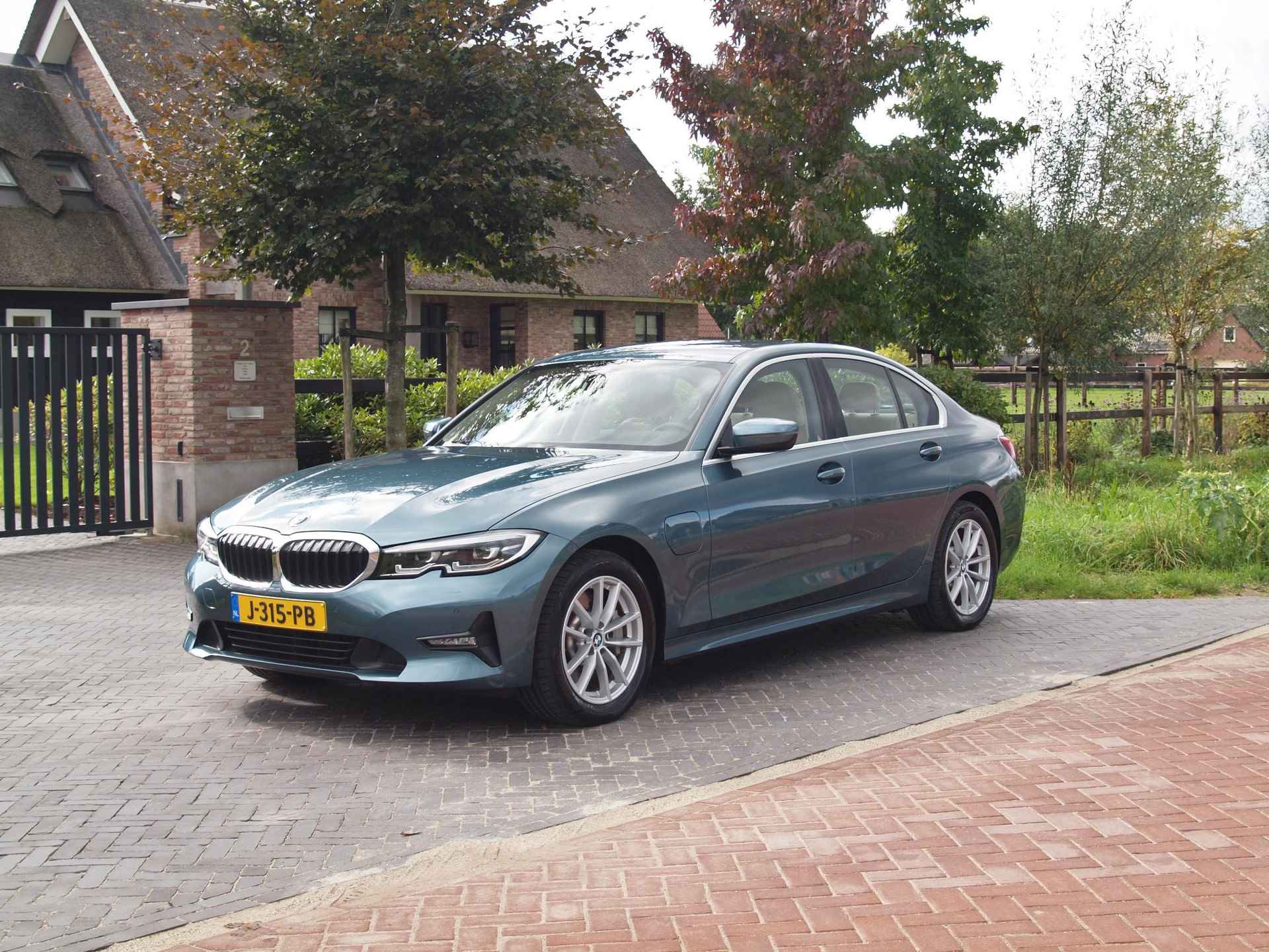 BMW 3-serie 330e eDrive Edition Plug-in Hybride | Harman Kardon | Apple Carplay | Trekhaak | Cruise Control | - 6/33