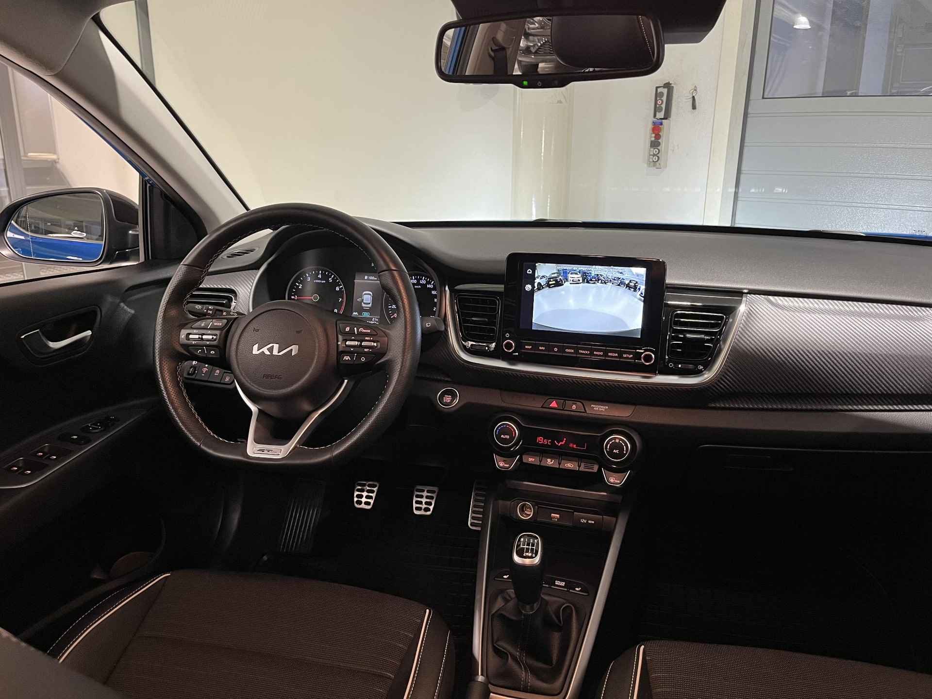 Kia Stonic 1.0 T-GDi MHEV GT-Line | Navi | Apple Carplay/Android Auto | All-Seasonbanden | 17"Lichtmetalen Velgen | Licht+Regensensor | Cruise Control | Parkeersensoren Voor+ Achter | Camera Achter - 11/26