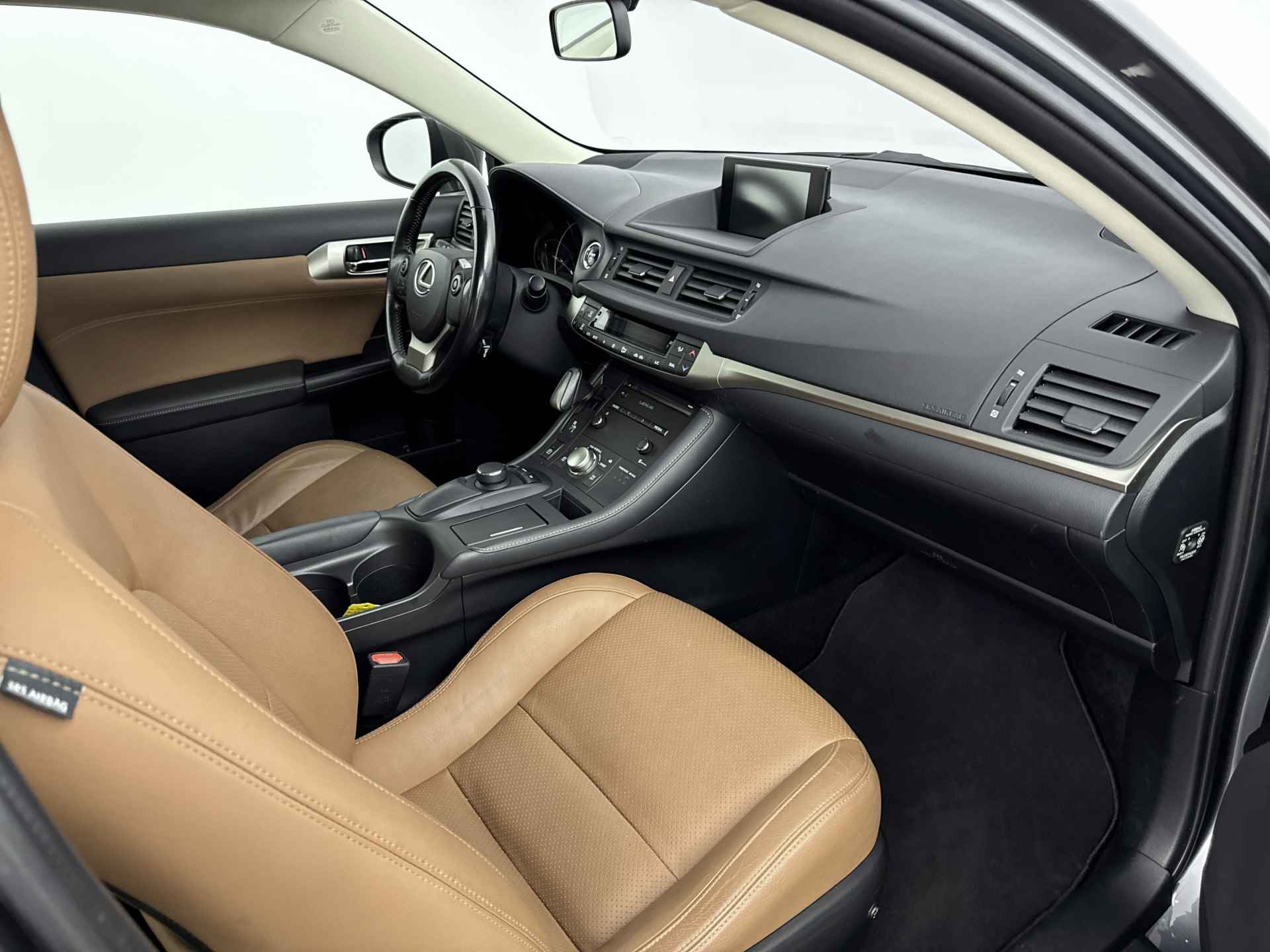 Lexus CT 200h Special Edition | Navigatie | Cognac Leder Interieur | - 29/41