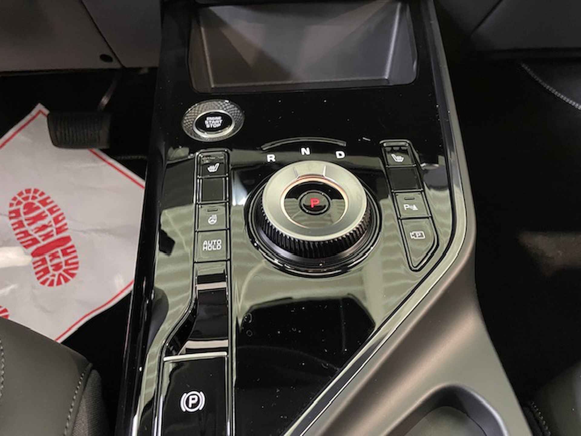 Kia Niro 1.6 GDi Hybrid DynamicPlusLine - Navigatie - Camera - LED verlichting - Stoelverwarming/Stuurverwarming - Privacy glas - Adaptieve cruise control - Snelwegassistentie - Apple Carplay - Fabrieksgarantie tot 2031 - 23/34