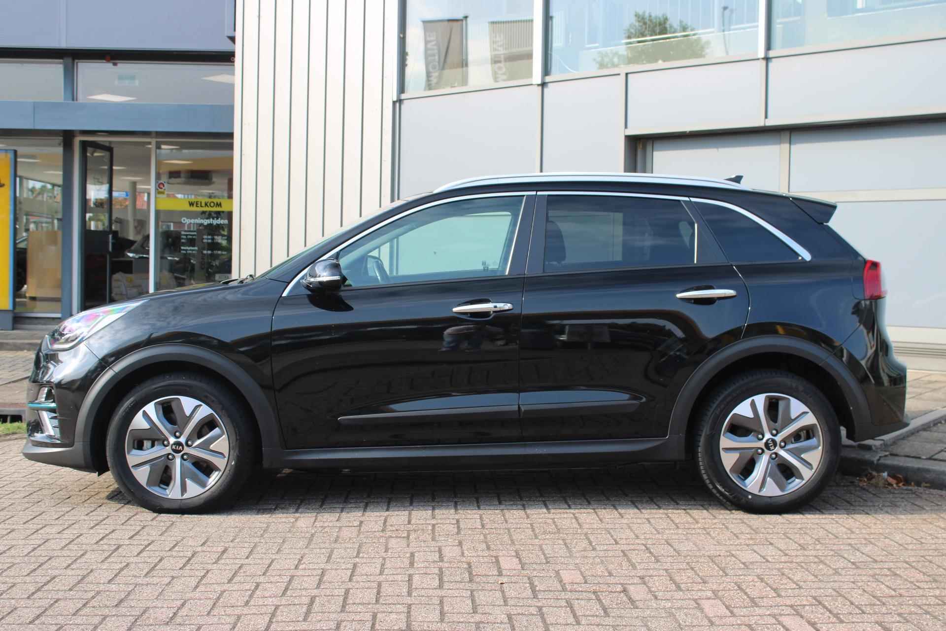 Kia Niro ExecutiveLine 64 kWh | Leder | El. Stoel+memory | Stoelverw./Vent. | Ad. Cruise | Camera | Carplay | JBL | PDC V+A |  LMV 17 inch - 8/31