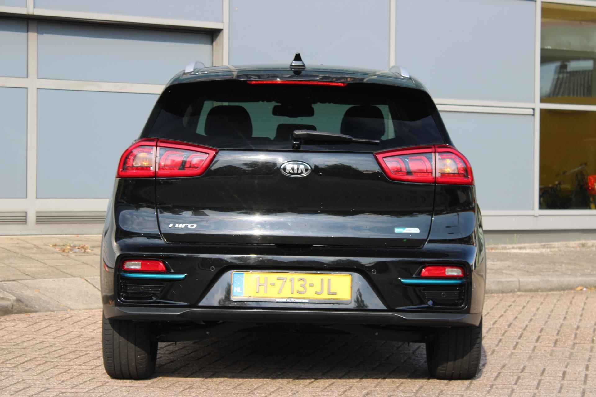 Kia Niro ExecutiveLine 64 kWh | Leder | El. Stoel+memory | Stoelverw./Vent. | Ad. Cruise | Camera | Carplay | JBL | PDC V+A |  LMV 17 inch - 29/31