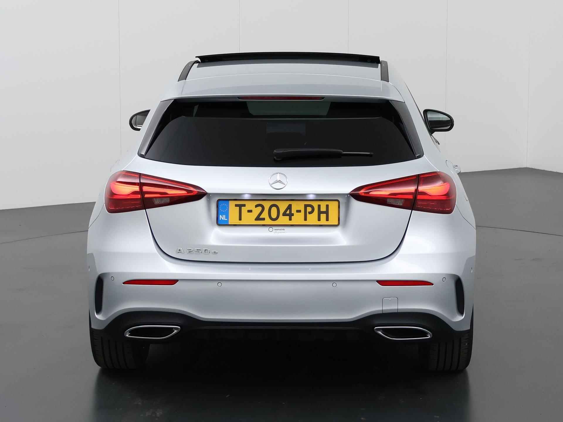 Mercedes-Benz A-klasse 250 e AMG Line | Facelift | Panoramadak | Sfeerverlichting | Stoelverwarming | Nightpakket | LED koplampen| - 5/46