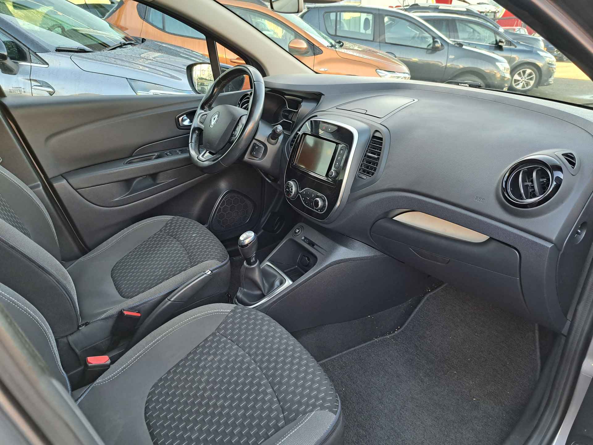 Renault Captur 0.9 TCe 90 Intens |Climat Control | Cruise | Sensoren | Navigatie | Camera | | incl. Bovag rijklaarpakket met 12 maanden garantie | - 4/24