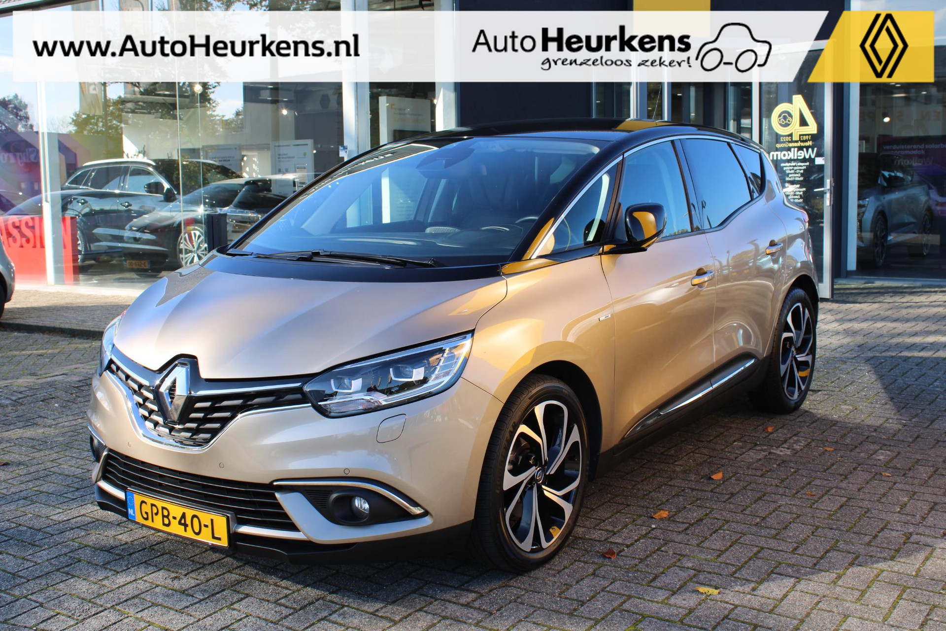 Renault Scénic TCe 130 Bose | Dealer-onderhouden | Aantoonbare km-historie