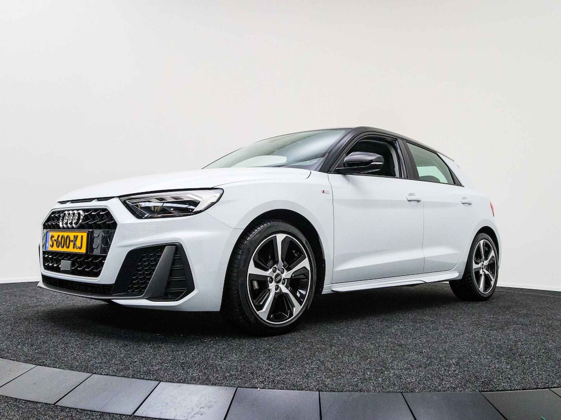 Audi A1 Sportback 25 TFSI S edition | Navigatie via app | Virtual Cockpit - 34/37